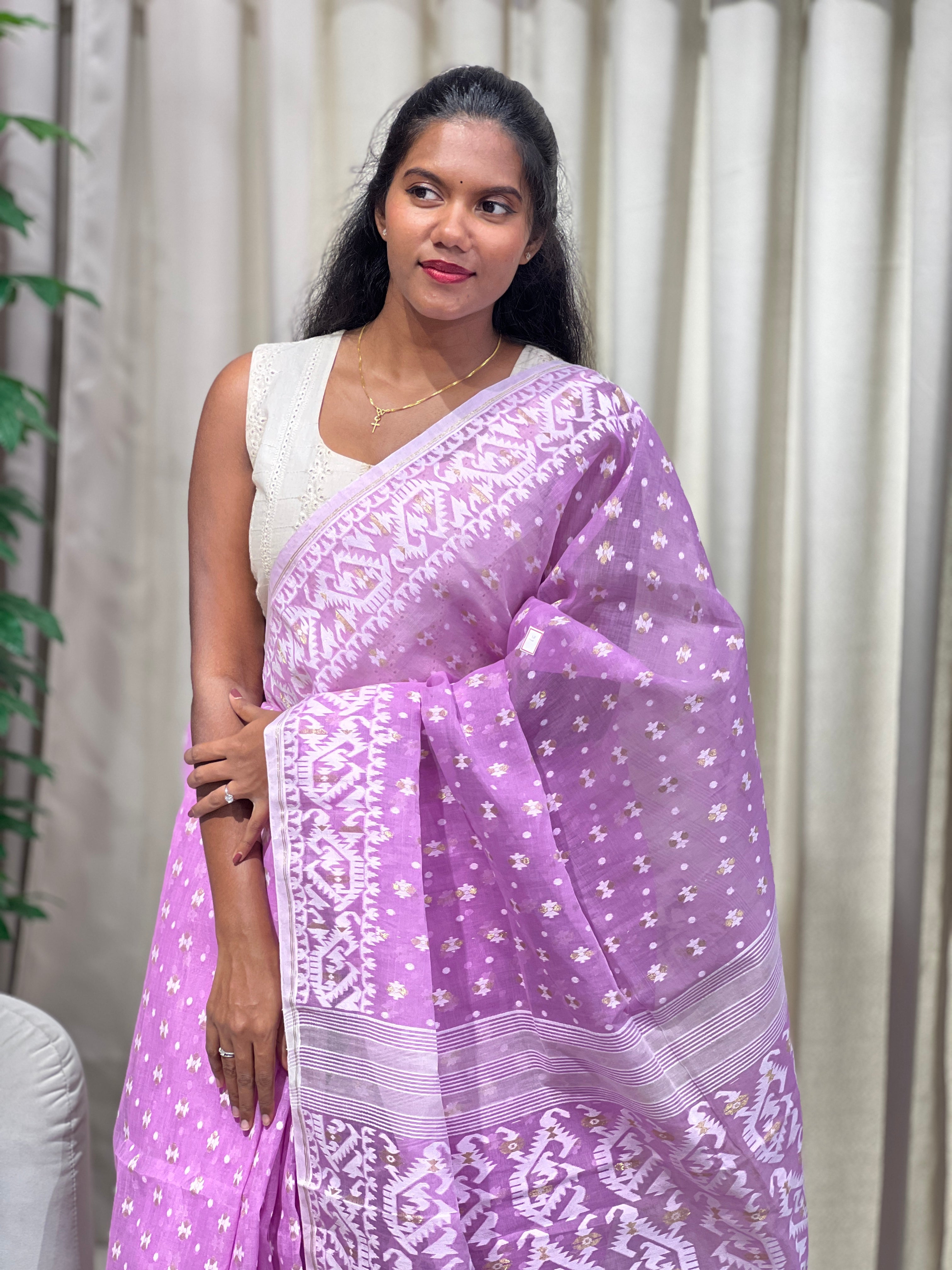 Traditional Jamdani Woven Organdy-Cotton Saree | AYD246