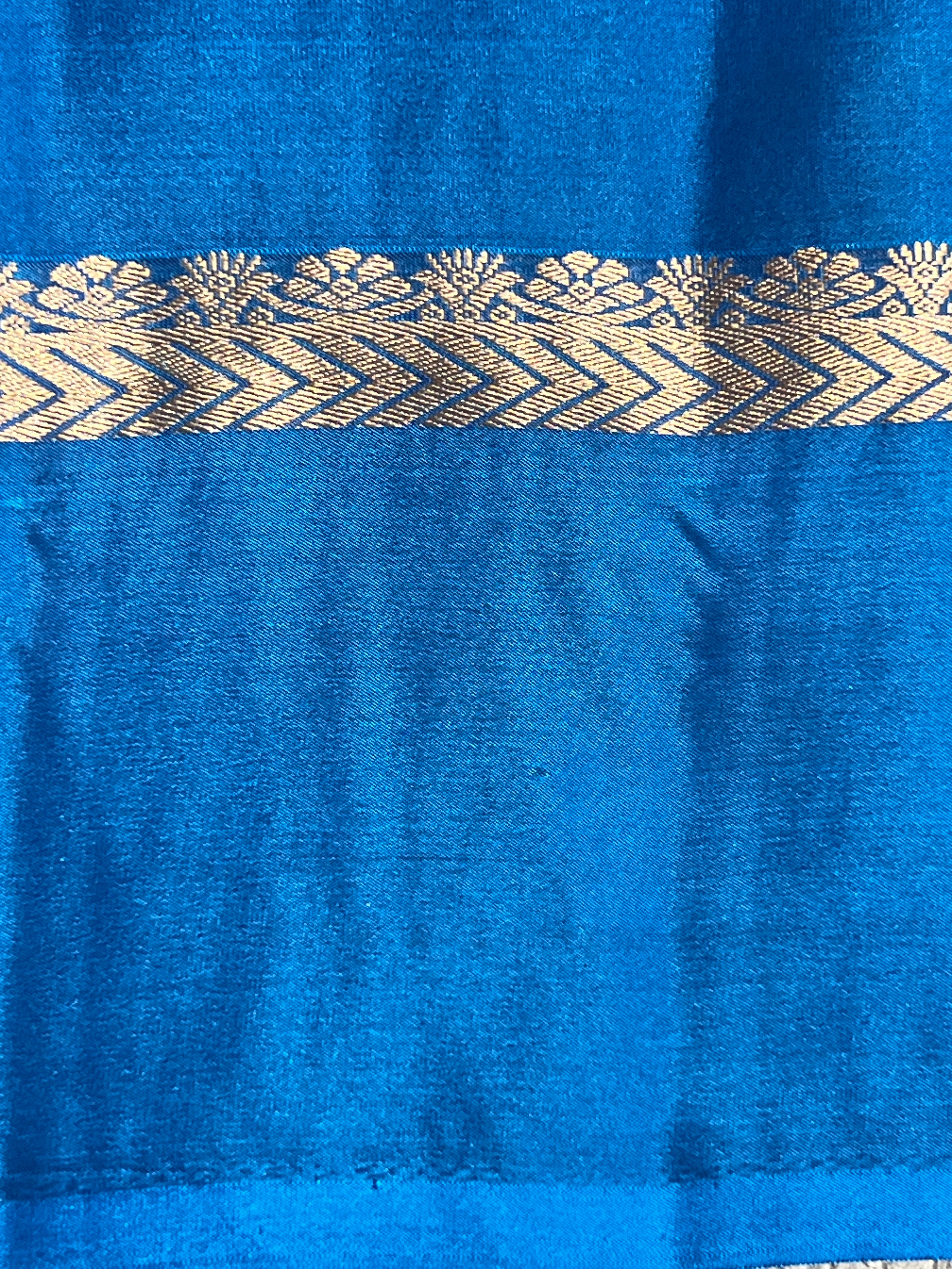 Floral Buta Woven Soft Silk Saree | SMT234