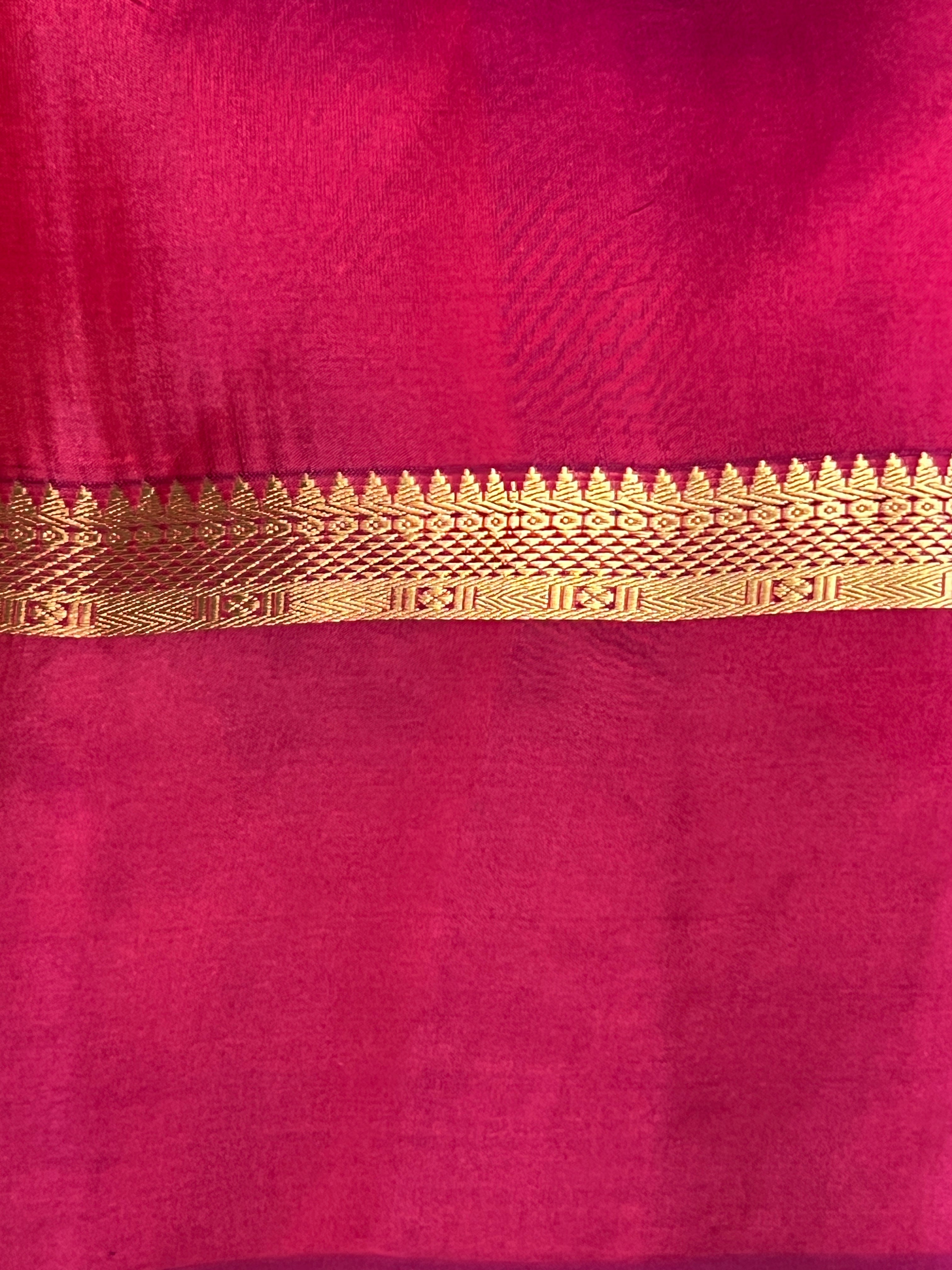 Floral Buta Woven Soft Silk Saree| SMT233