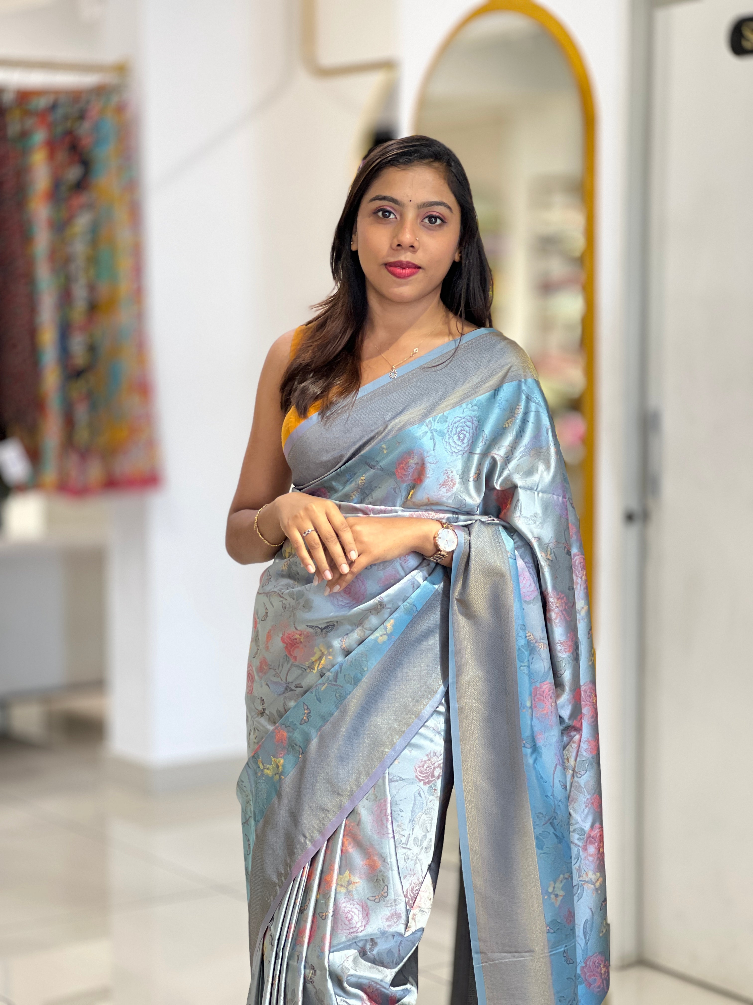 Floral Thread Weaved Semi Kathan Saree | SSN255