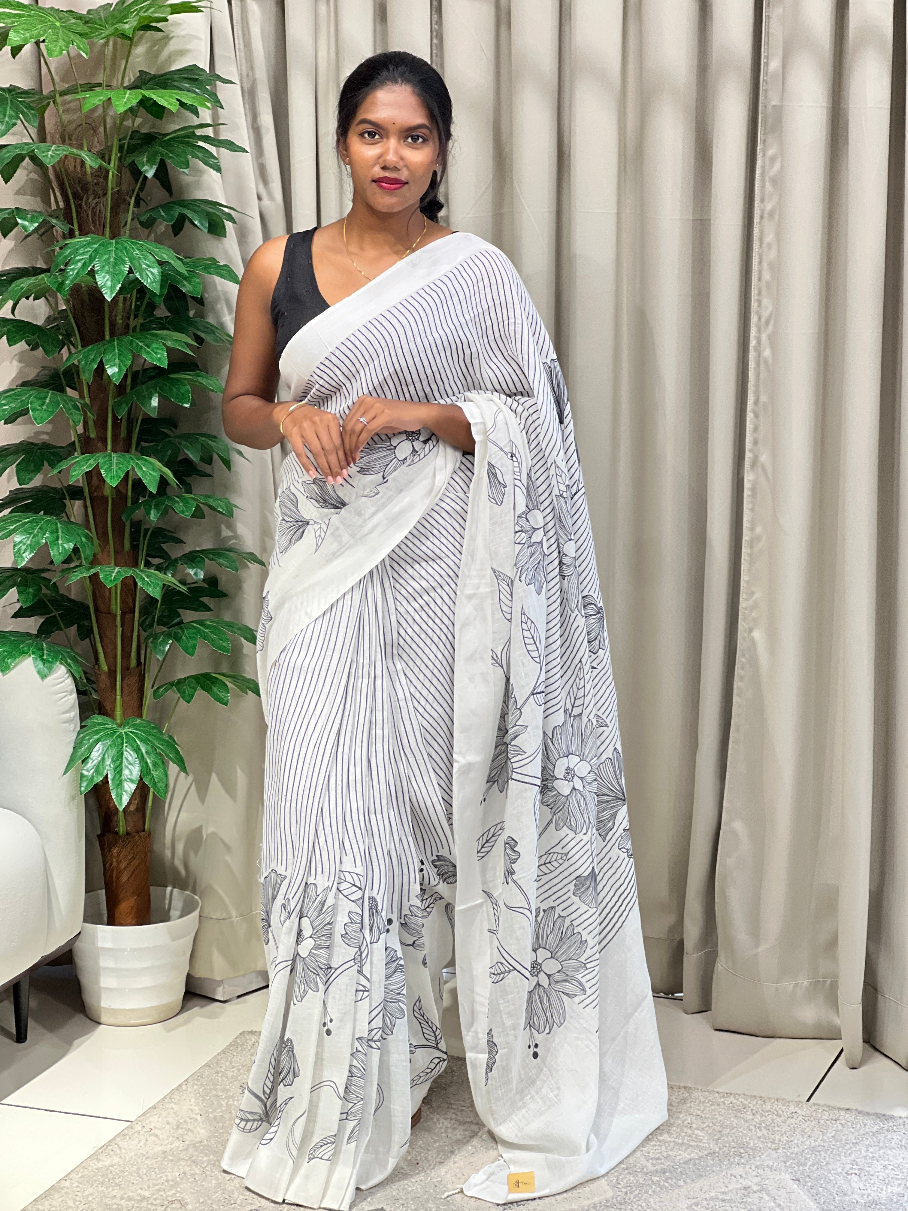 Floral Digital Printed Pure Linen Saree | MR435
