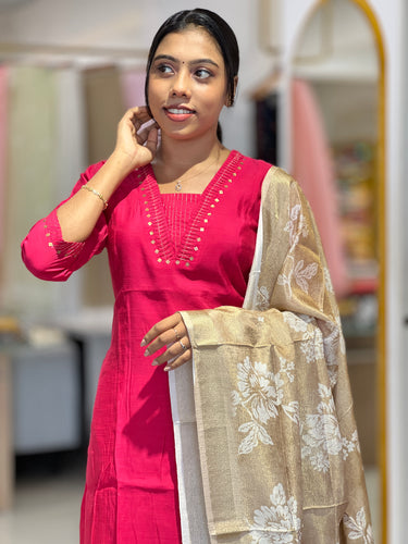 Pin Tuck With Zari Detailed Semi Silk Kurta Set | DIL154