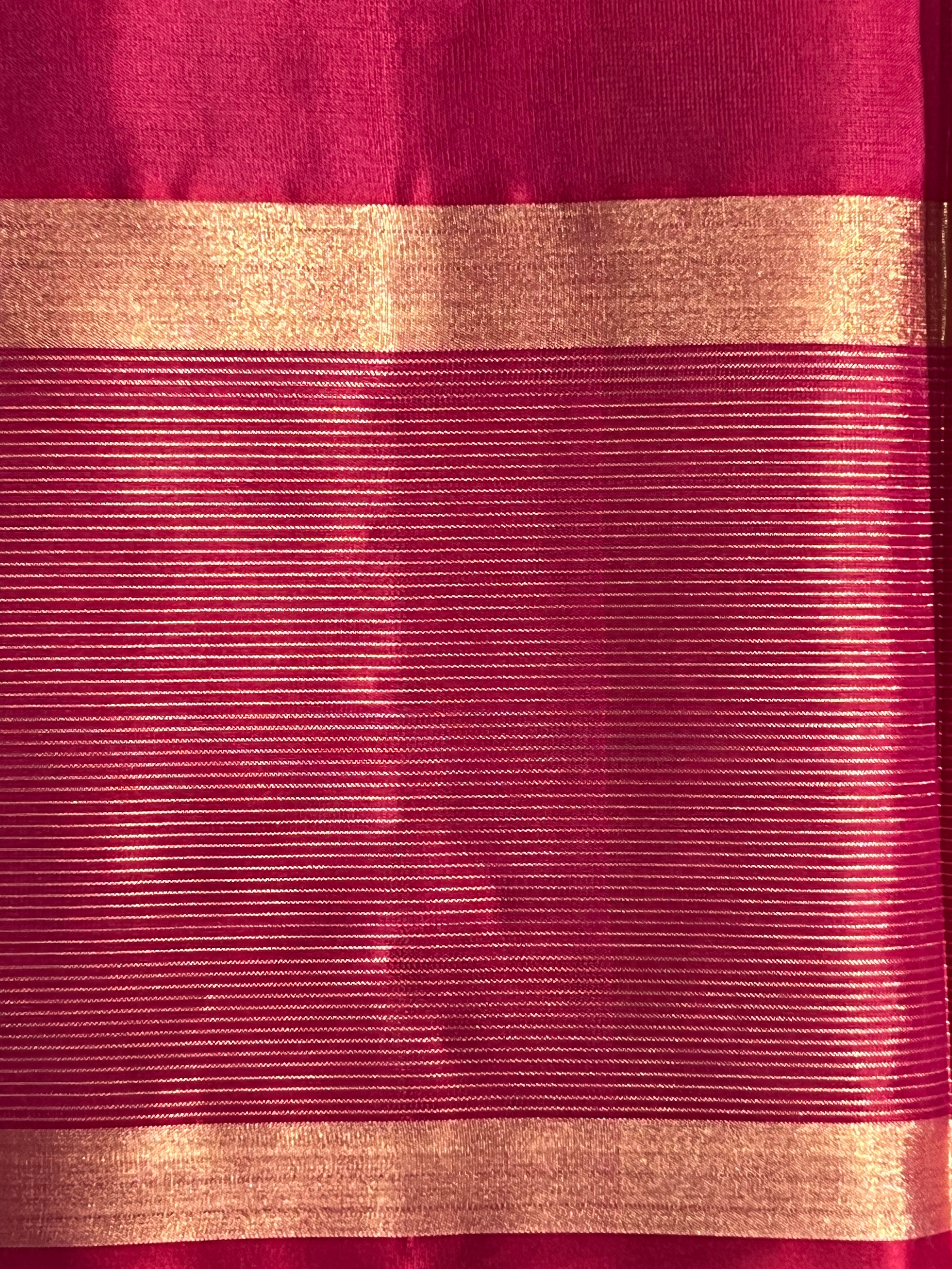 Graceful Leaf Pattern Woven Soft Silk Saree | SMT160