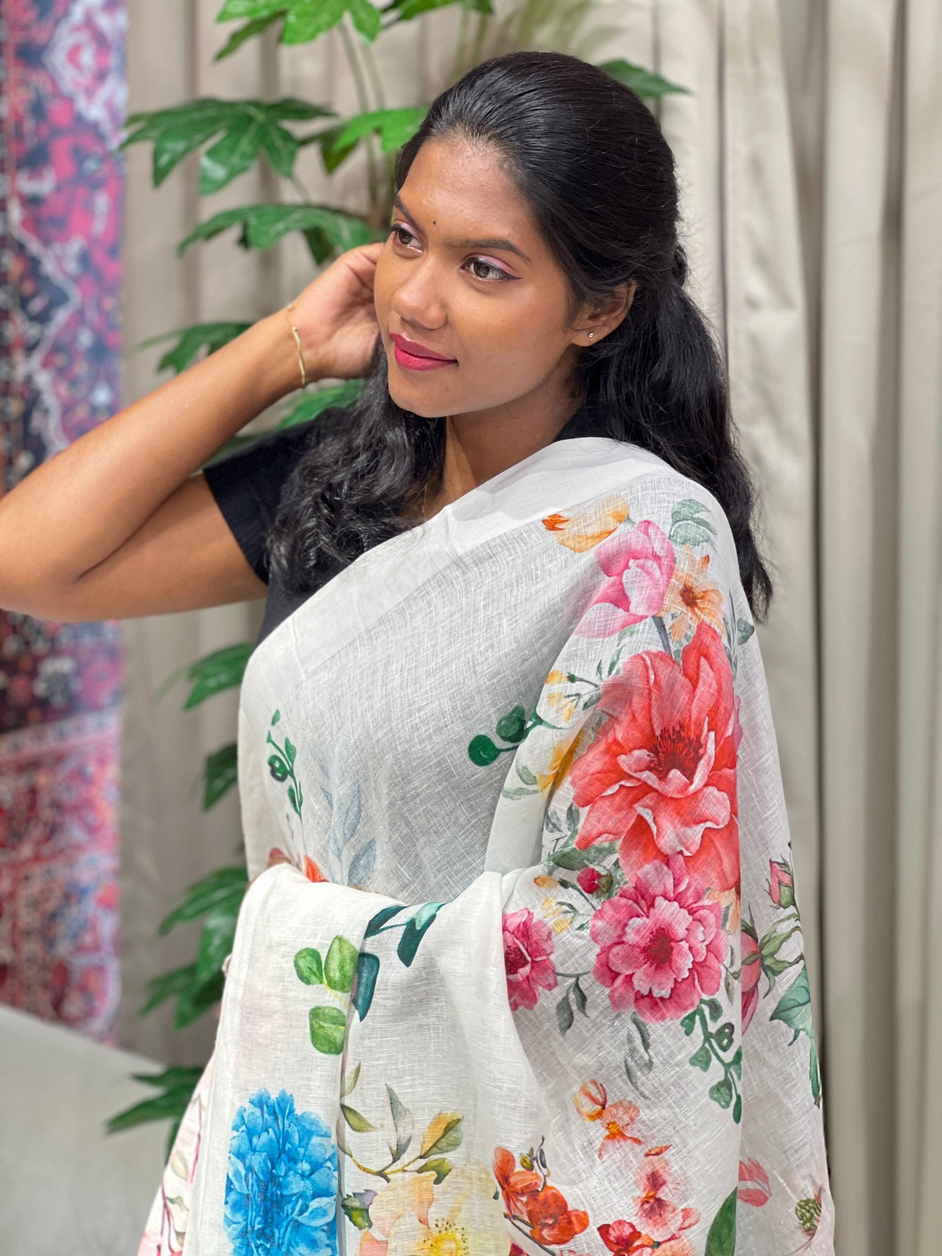 Floral Digital Printed Pure Linen Saree | MR432