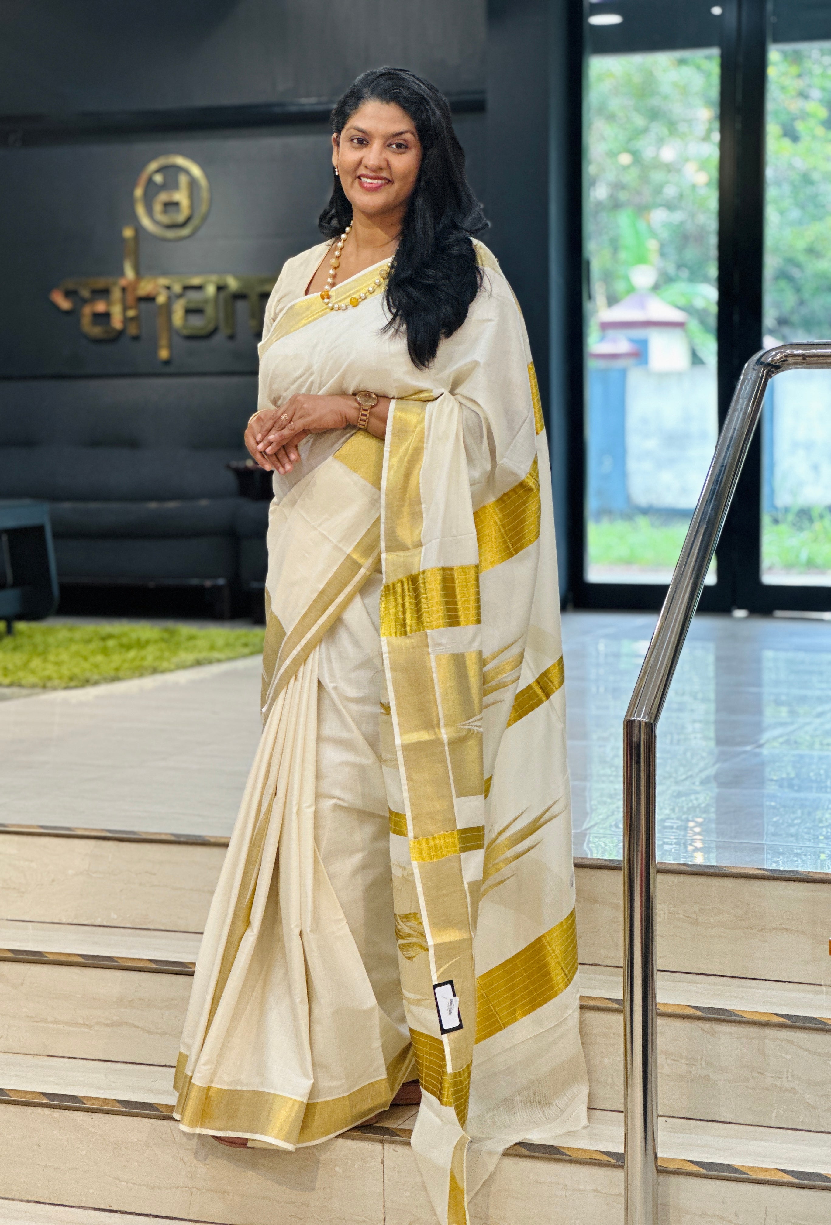 Temple Motif Woven Kerala Cotton Saree | RLF149