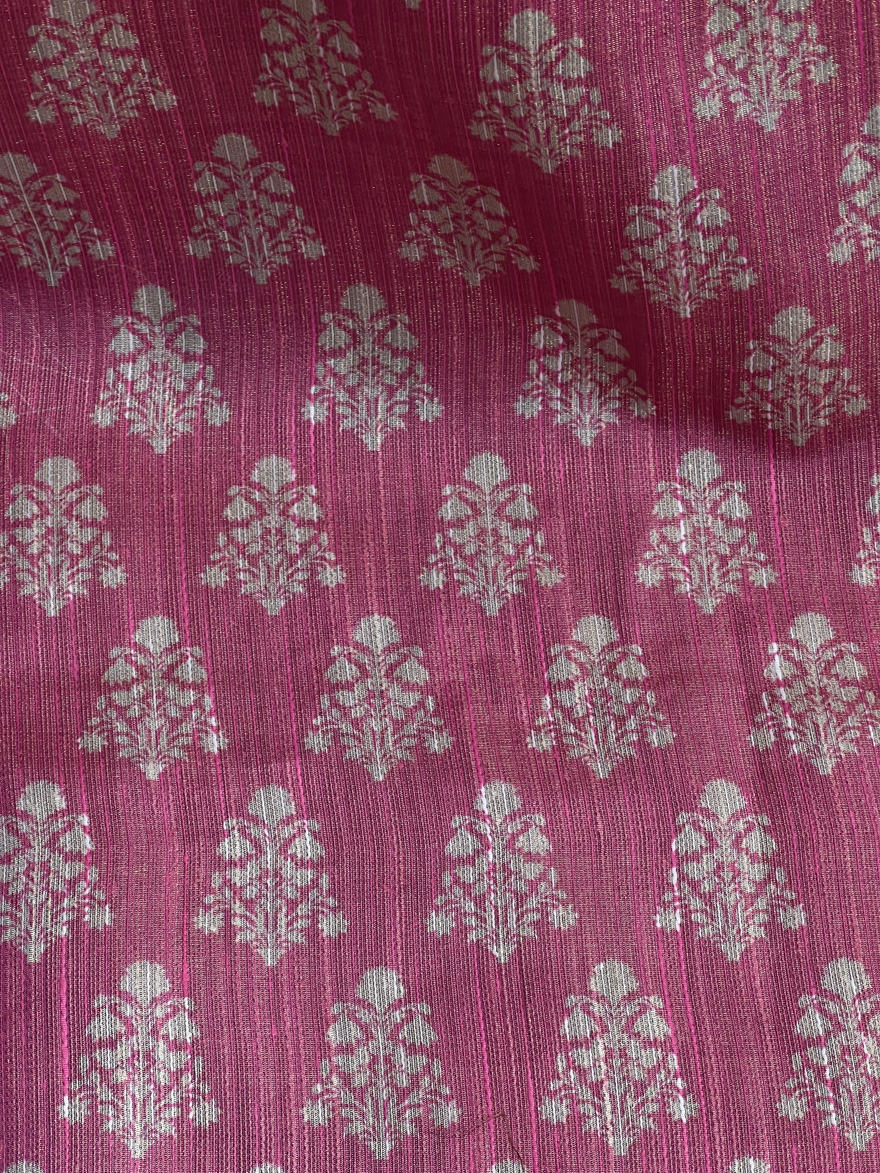 Print With Zari & Thread Detailed Tissue Saree | HT109