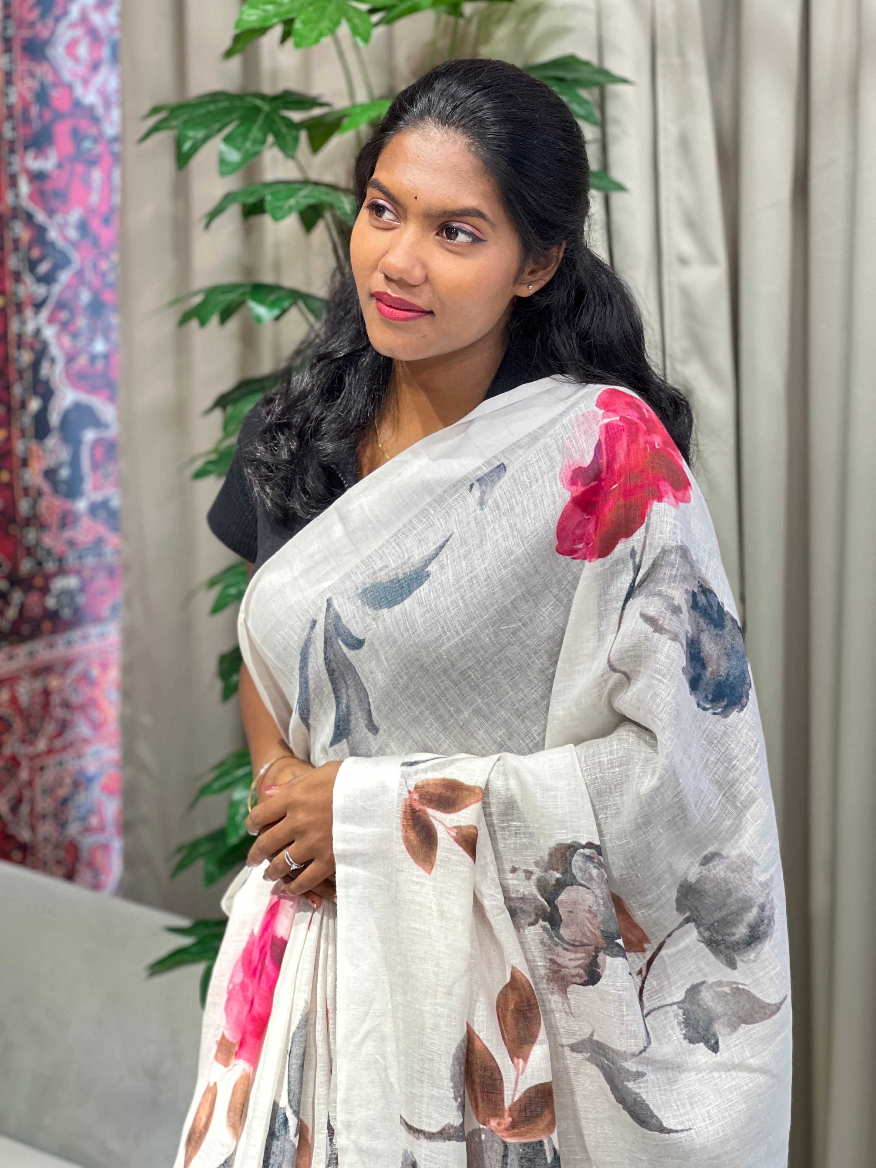 Floral Digital Printed Pure Linen Saree | MR430