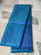 Check Patterned Pure Silk Kanchipuram Saree | OM199