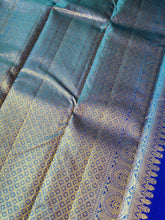 Check Patterned Pure Silk Kanchipuram Saree | OM199