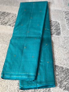 Check Pattern With Floral Buta Weaved Kanchipuram Saree | OM200