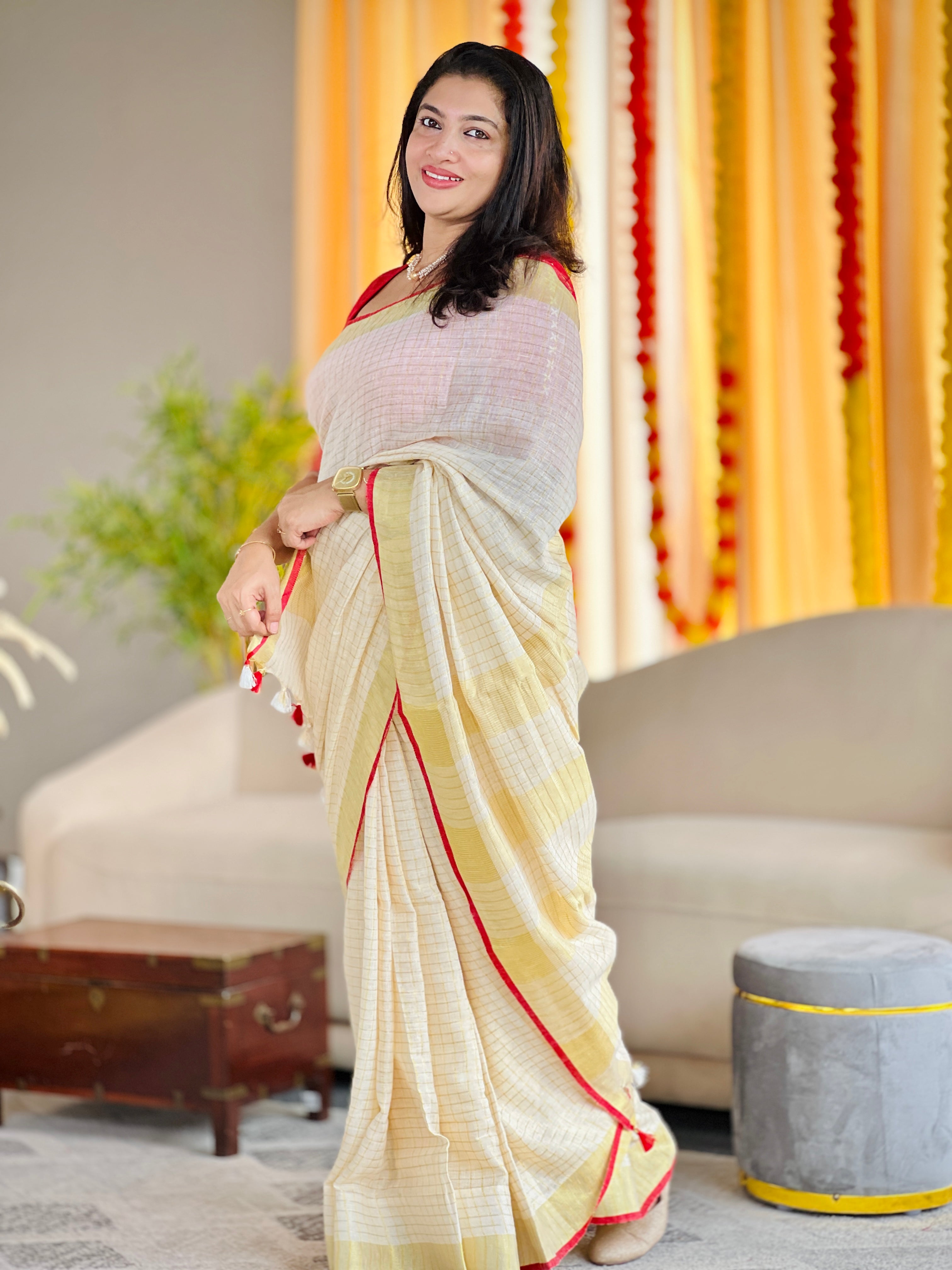 Zari Check Weaving Linen Saree | SK333