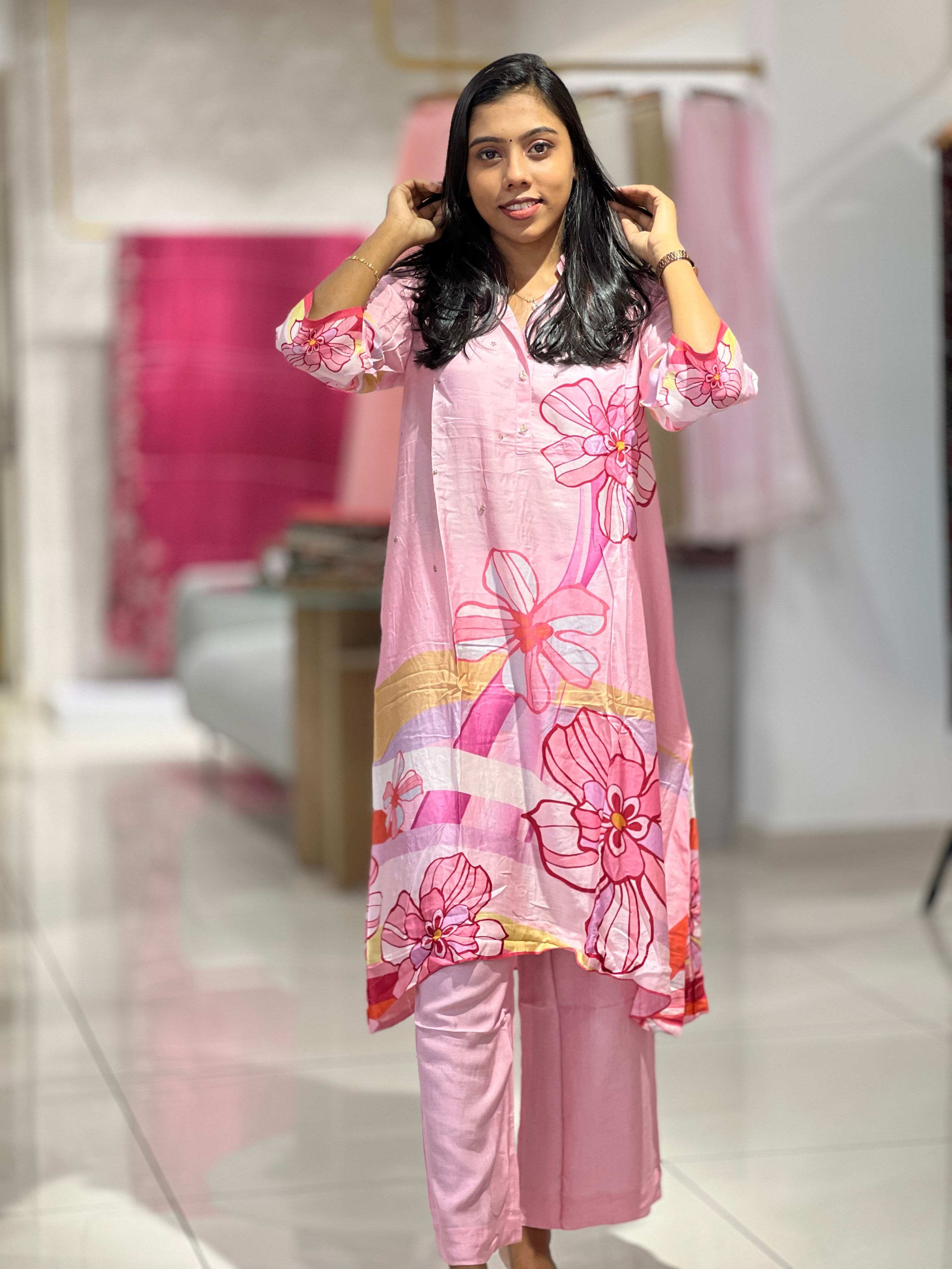 Floral Printed Chanderi Finish Kurta Set | DIL152