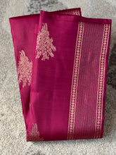 Silver & Golden Zari Woven Kanchipuram Saree | OM206