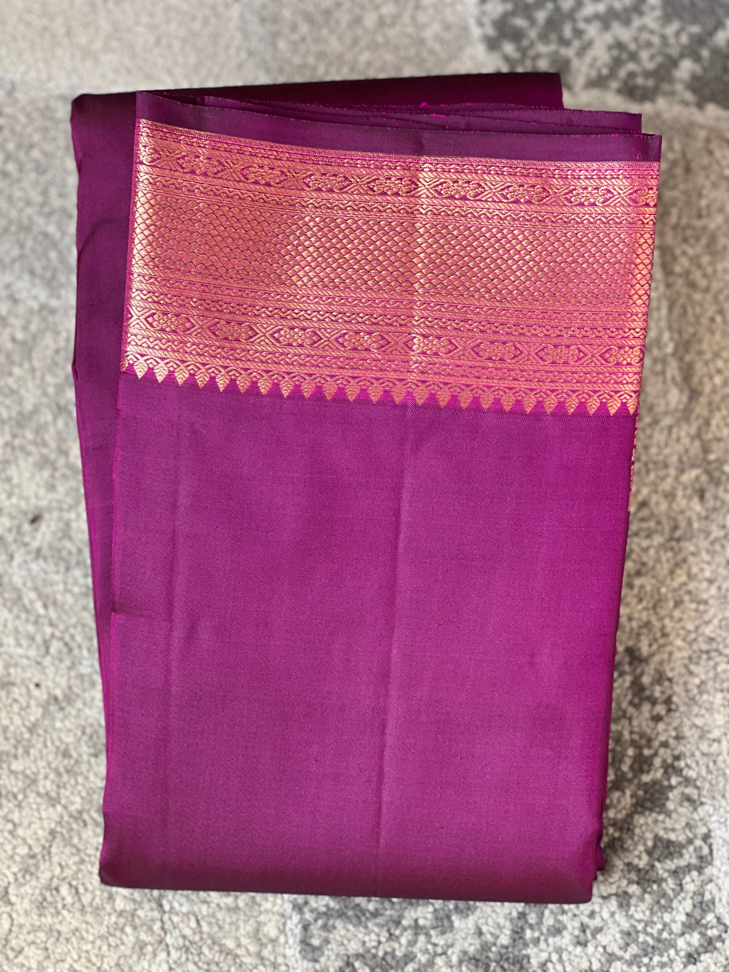Antique Golden Zari Woven Handloom Kanchipuram Saree | OM196