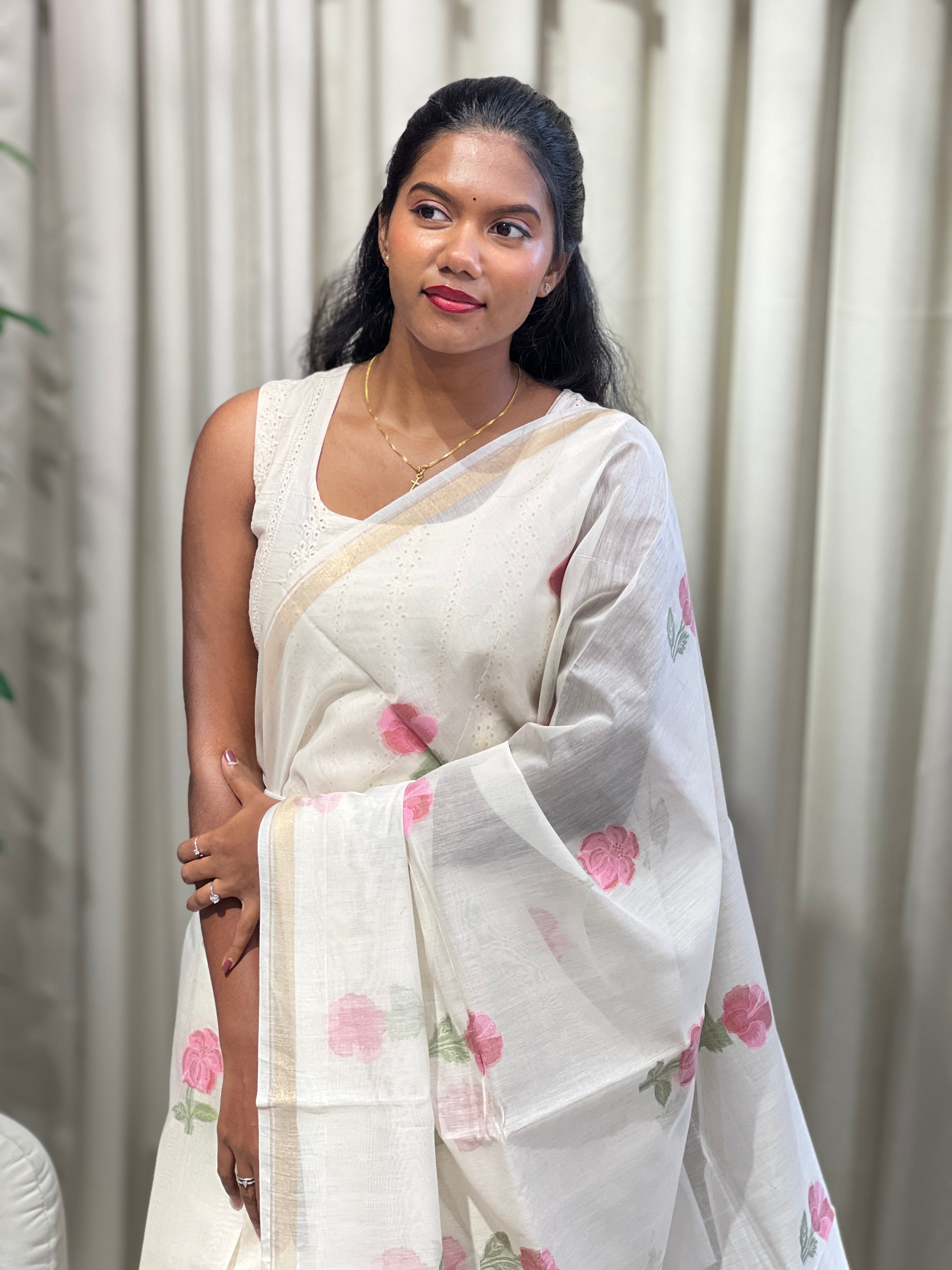 Jamdani Woven Floral Patterned Mul Chanderi Saree | NN385