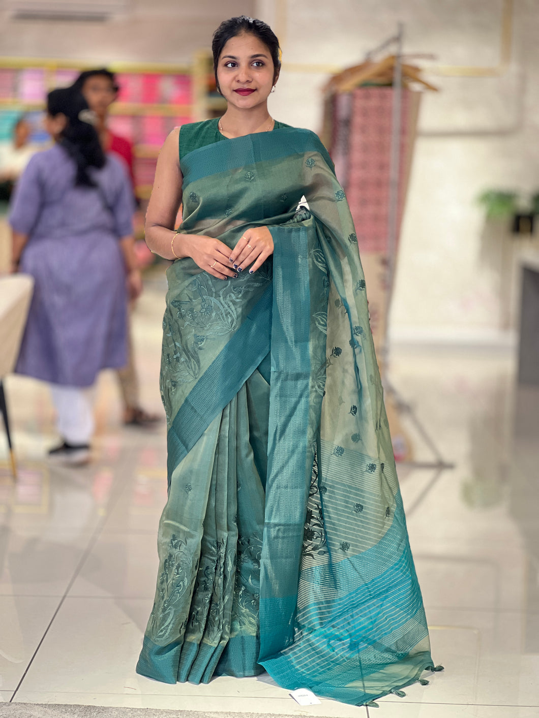 Machine Embroidered Floral Pattern Semi Organza Saree | YNG531