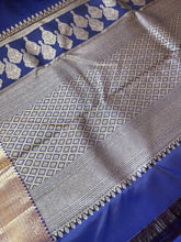 Antique Golden Zari Woven Handloom Kanchipuram Saree | OM197