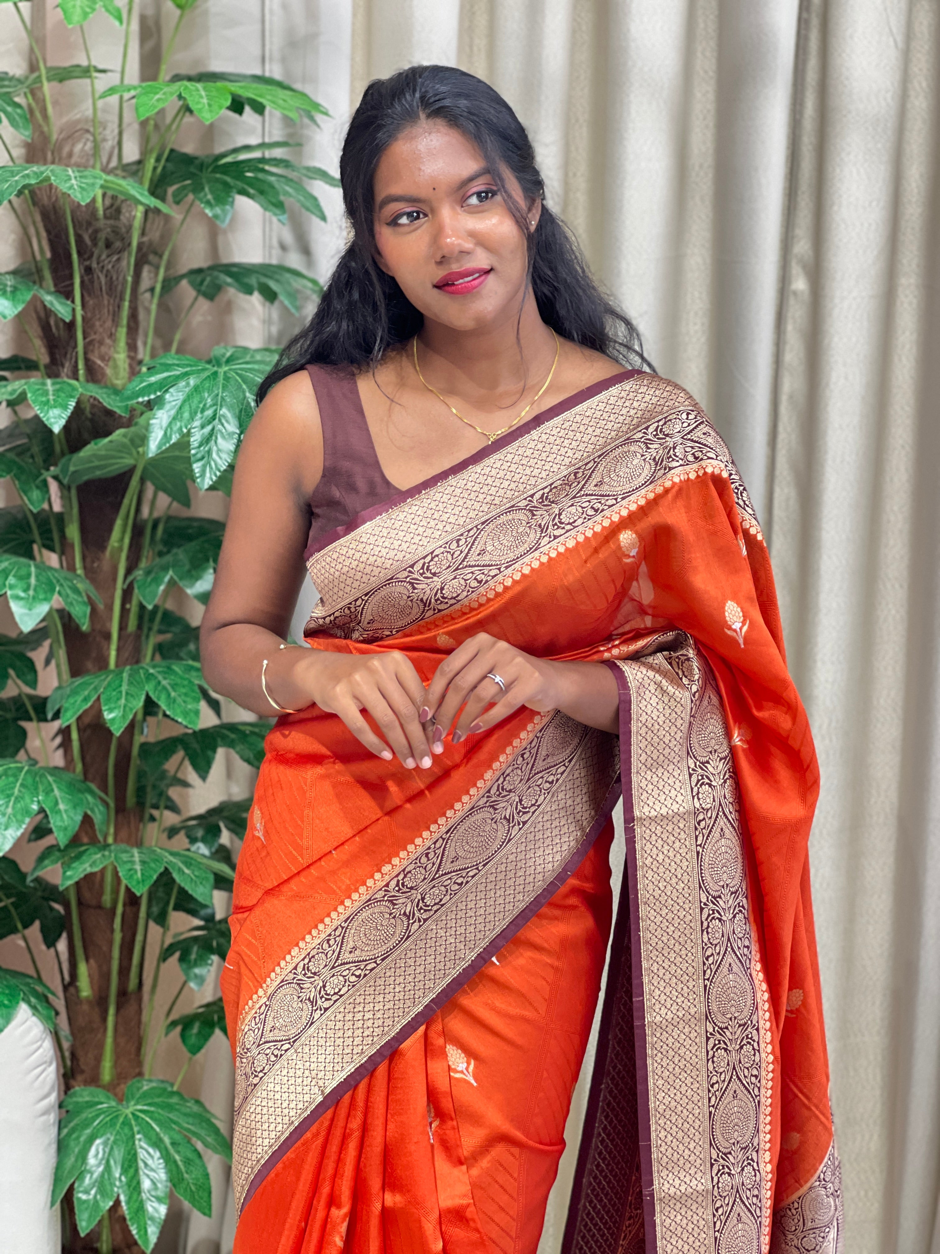 Zari And Thread  Woven Banarasi Silk Saree | NN441