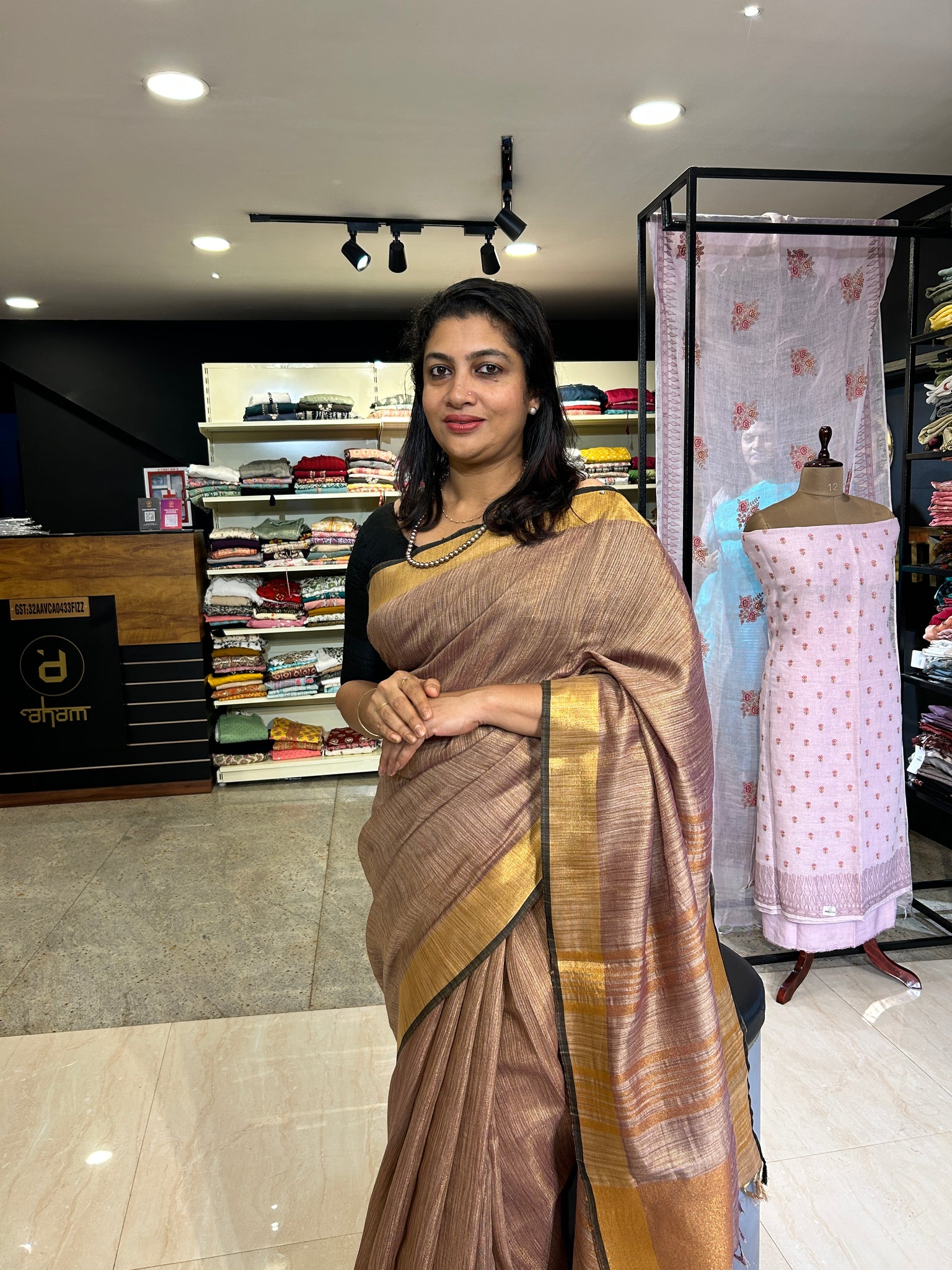 Sarees only ₹44/- no gst దీవాలి ఆఫర్ Madina wholesale sarees new model  sarees hyderabad - YouTube