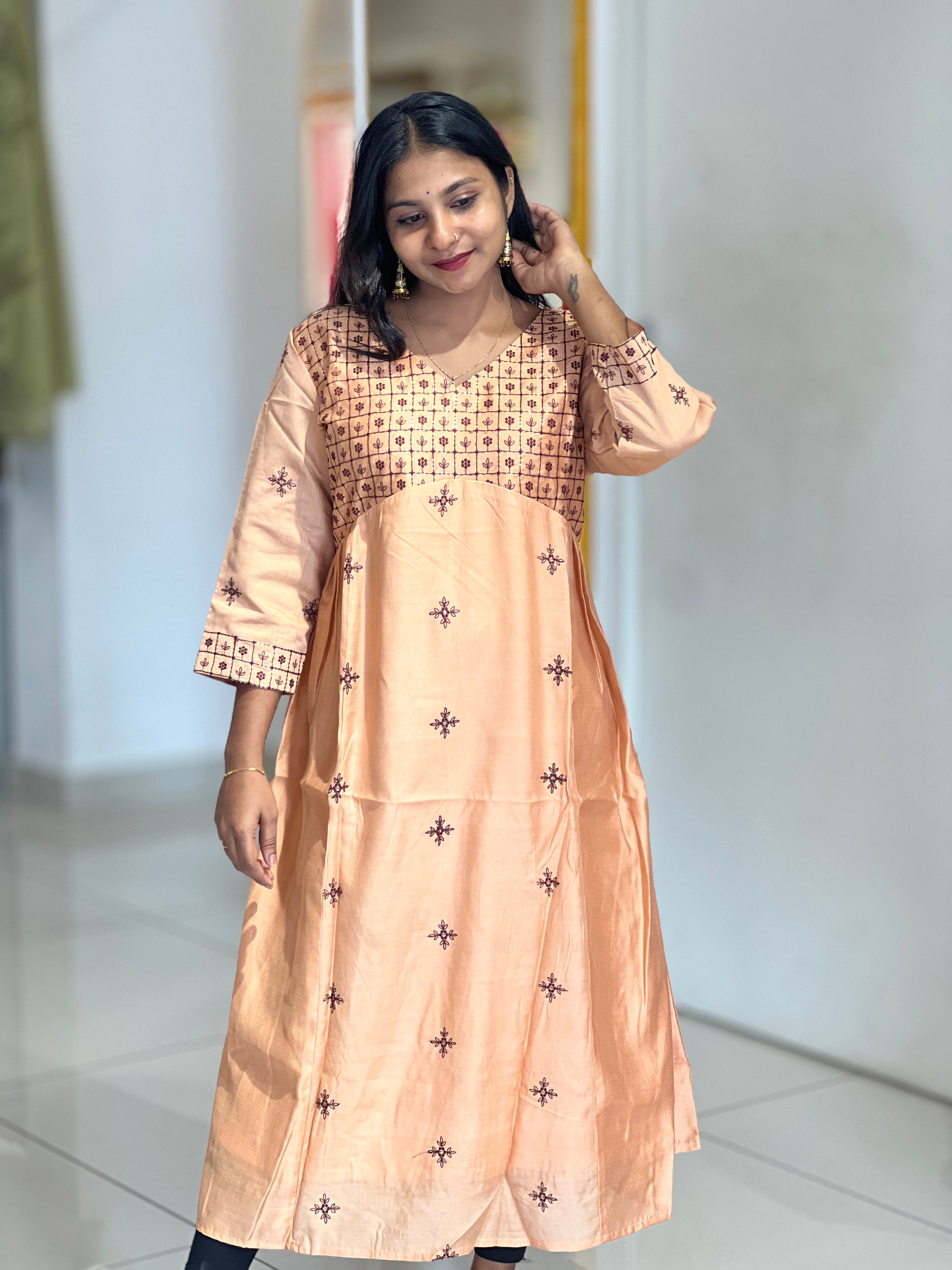 Embroidery Detailed Cotton Kurta | DNT270