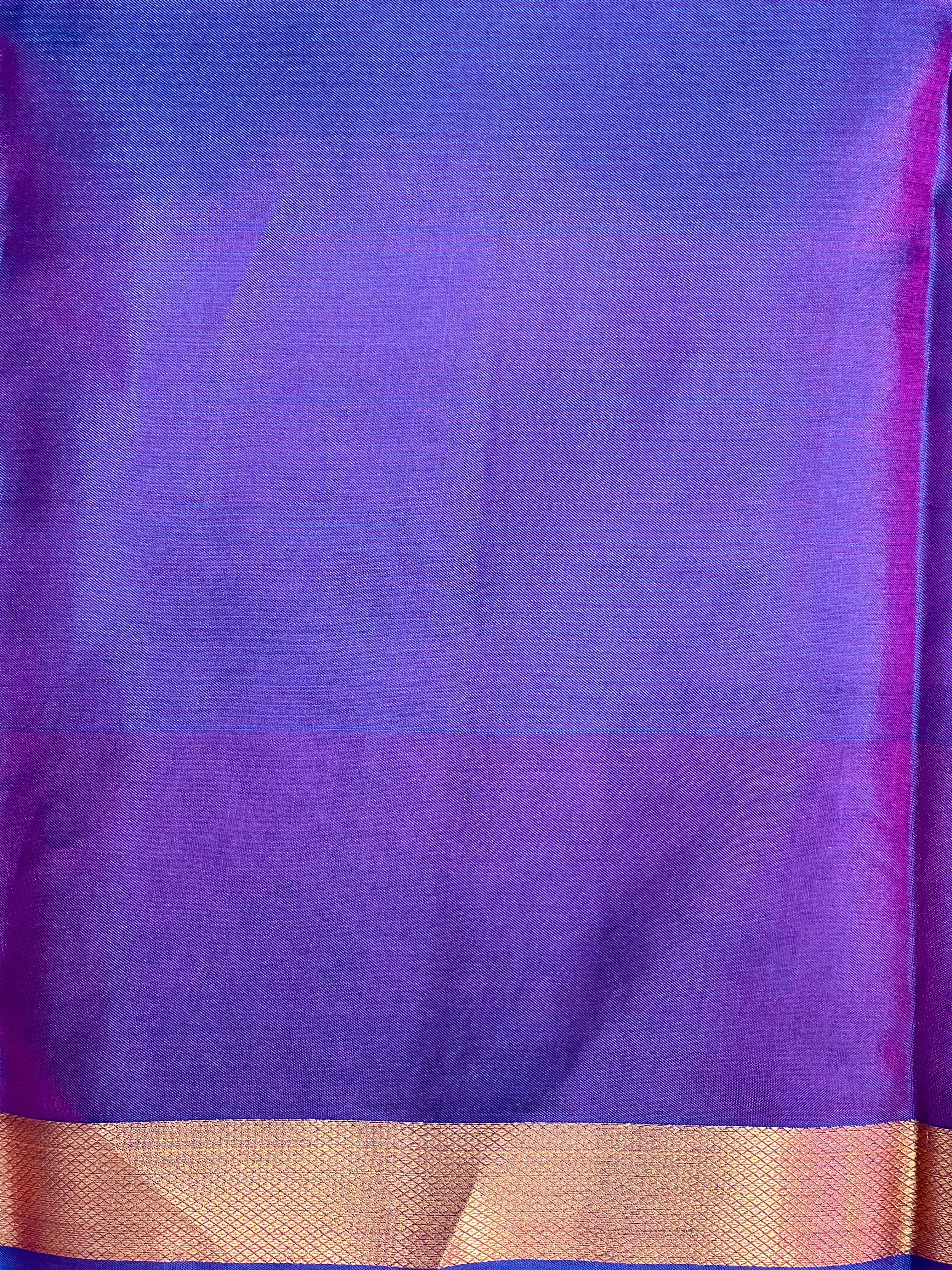 Traditional Line Woven Pattern Soft Silk Saree | SMT225