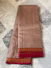 Handloom Vertical Patterned Kanchipuram Saree | OM211