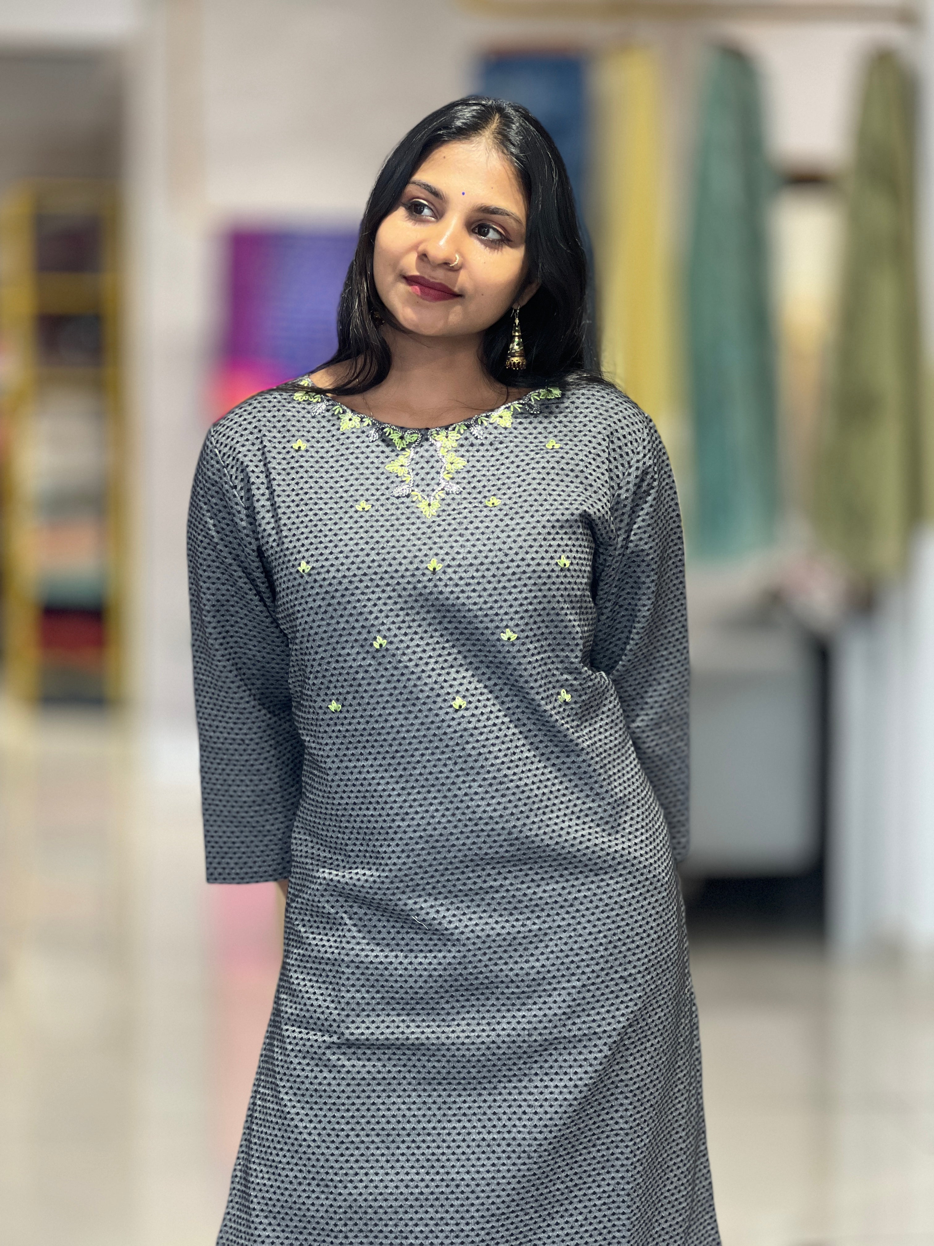 Thread Weaving Linen Kurta | DNT190