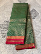 Golden Zari Woven Handloom Kanchipuram Saree | OM214