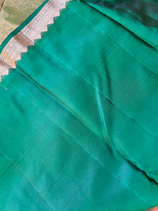 Golden Zari Woven Handloom Kanchipuram Saree | OM213