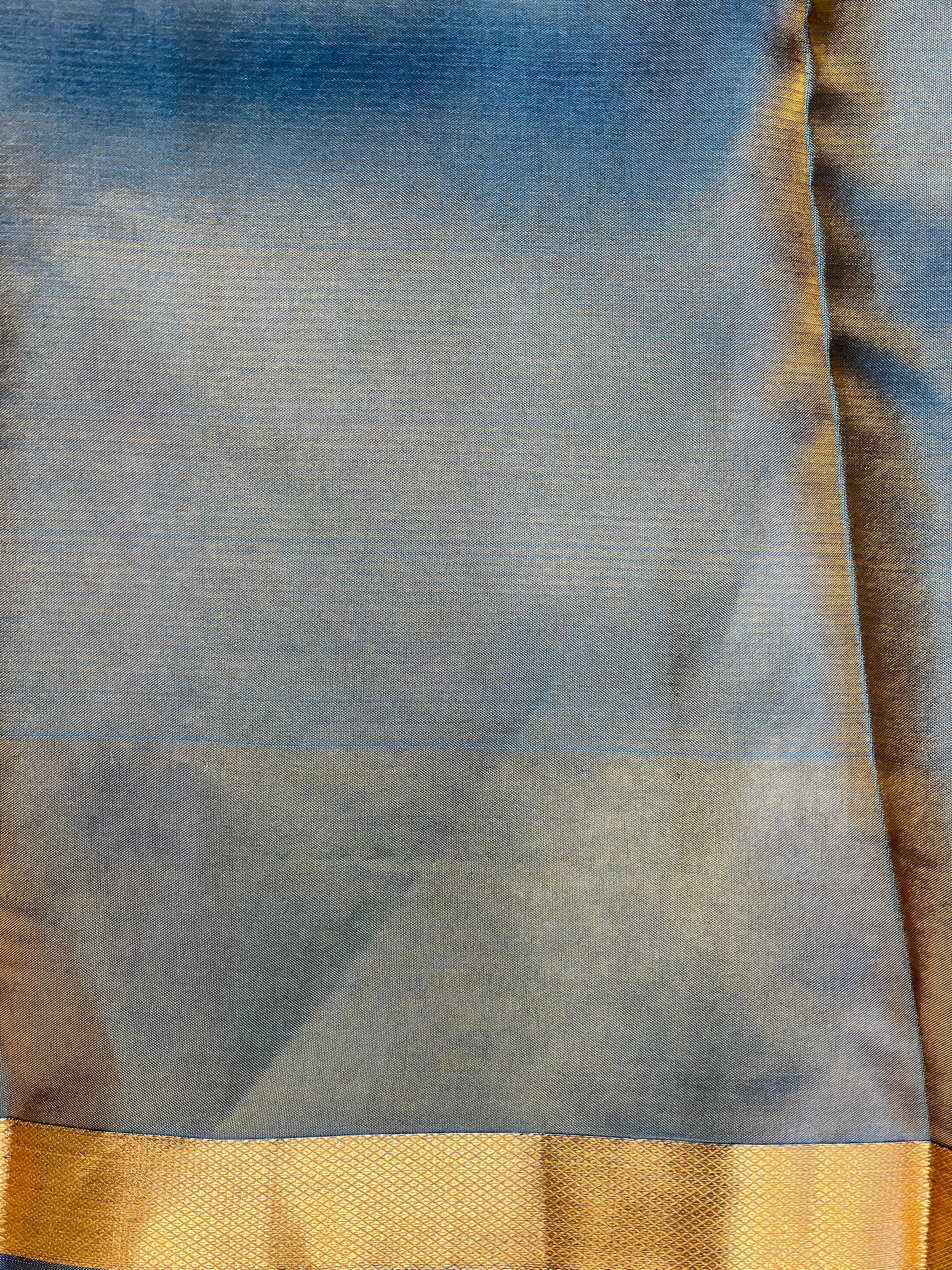 Traditional Line Woven Pattern Soft Silk Saree | SMT221