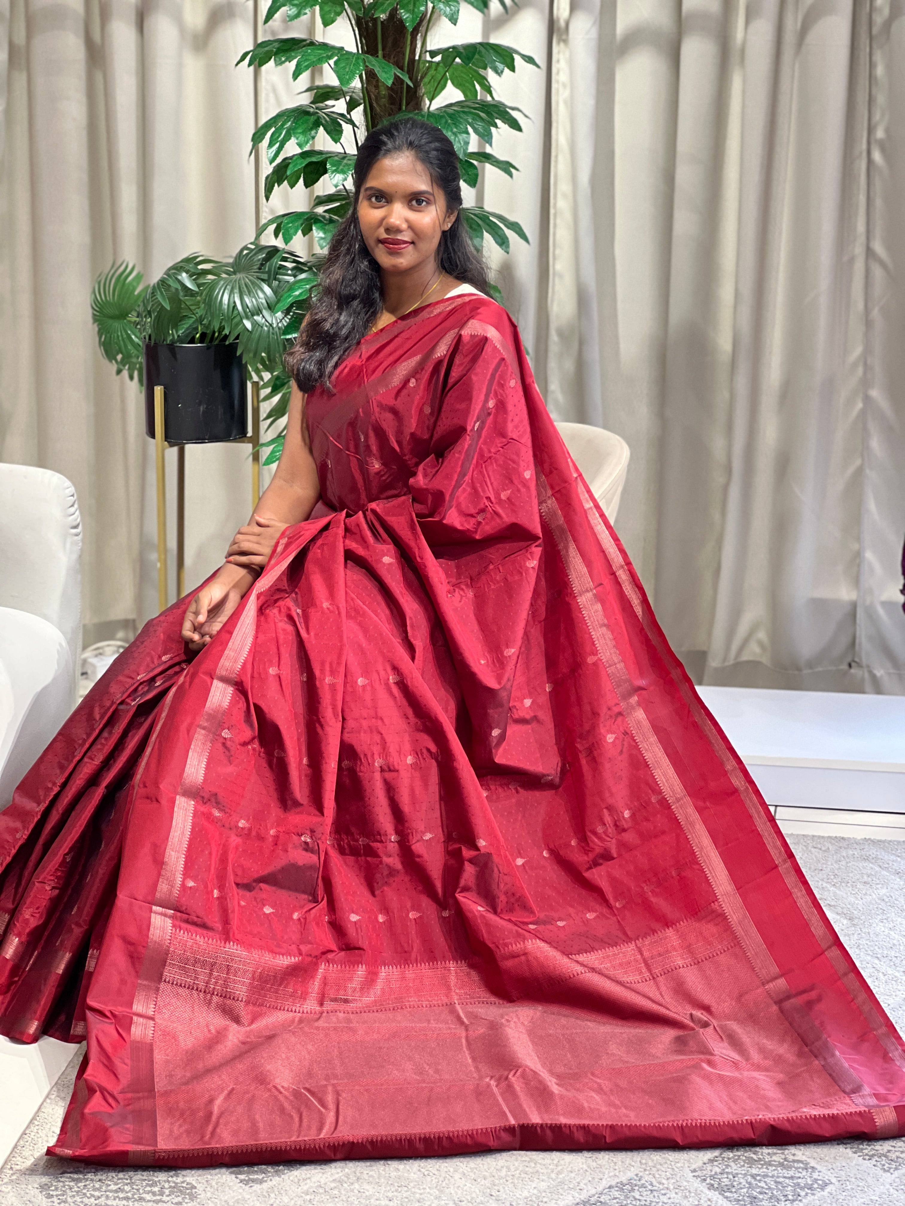 Buta Woven Design Semi Soft Silk Saree | SEN105