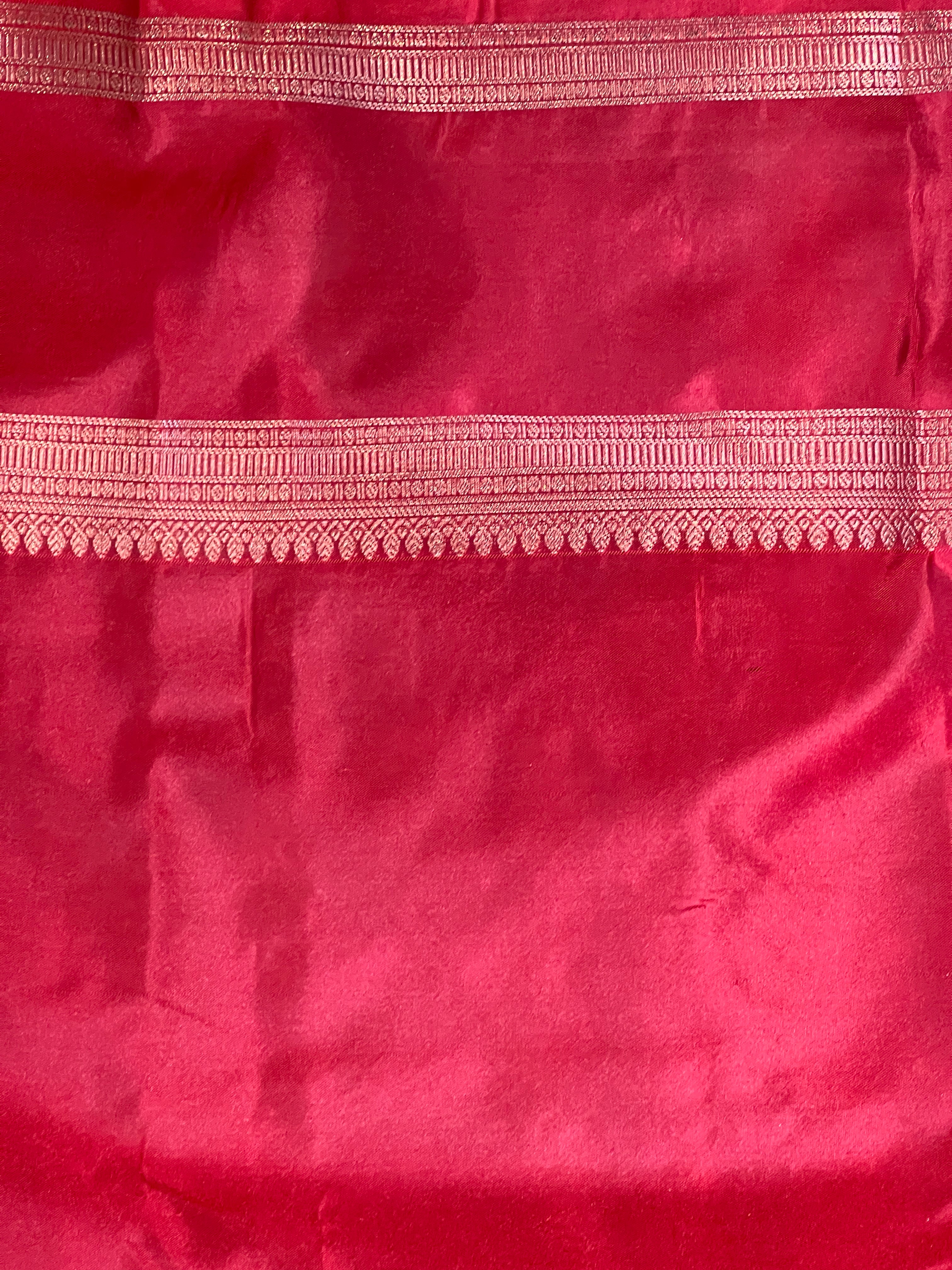 Buta Woven Design Semi Soft Silk Saree | SEN105