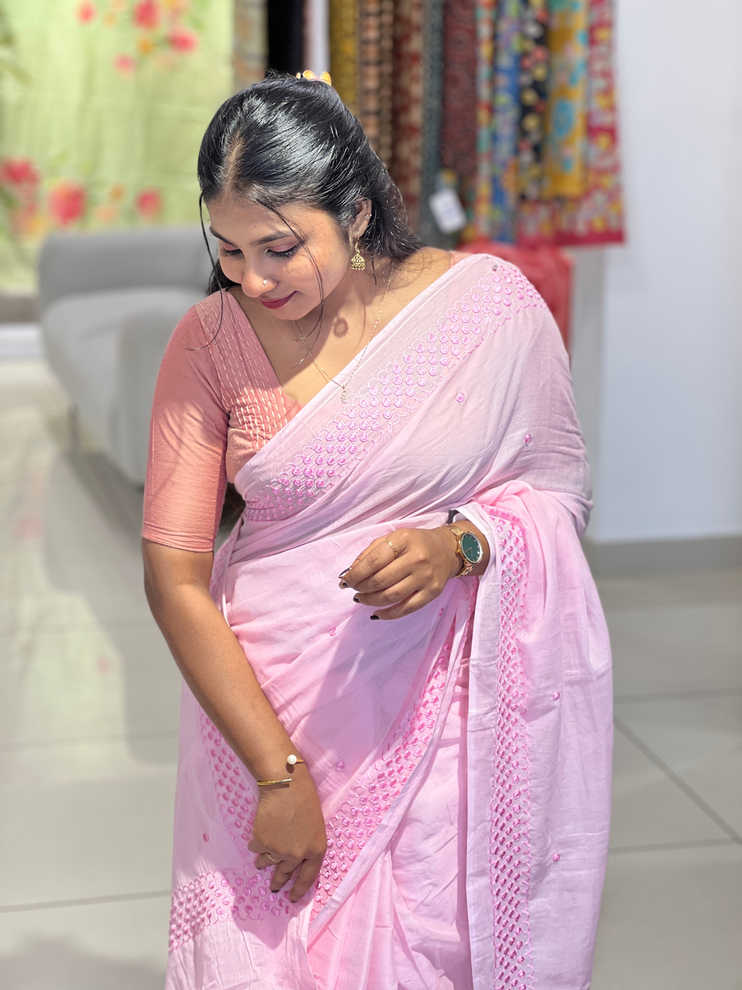 Embroidery Detailed Mulmul Cotton Saree | VDA286