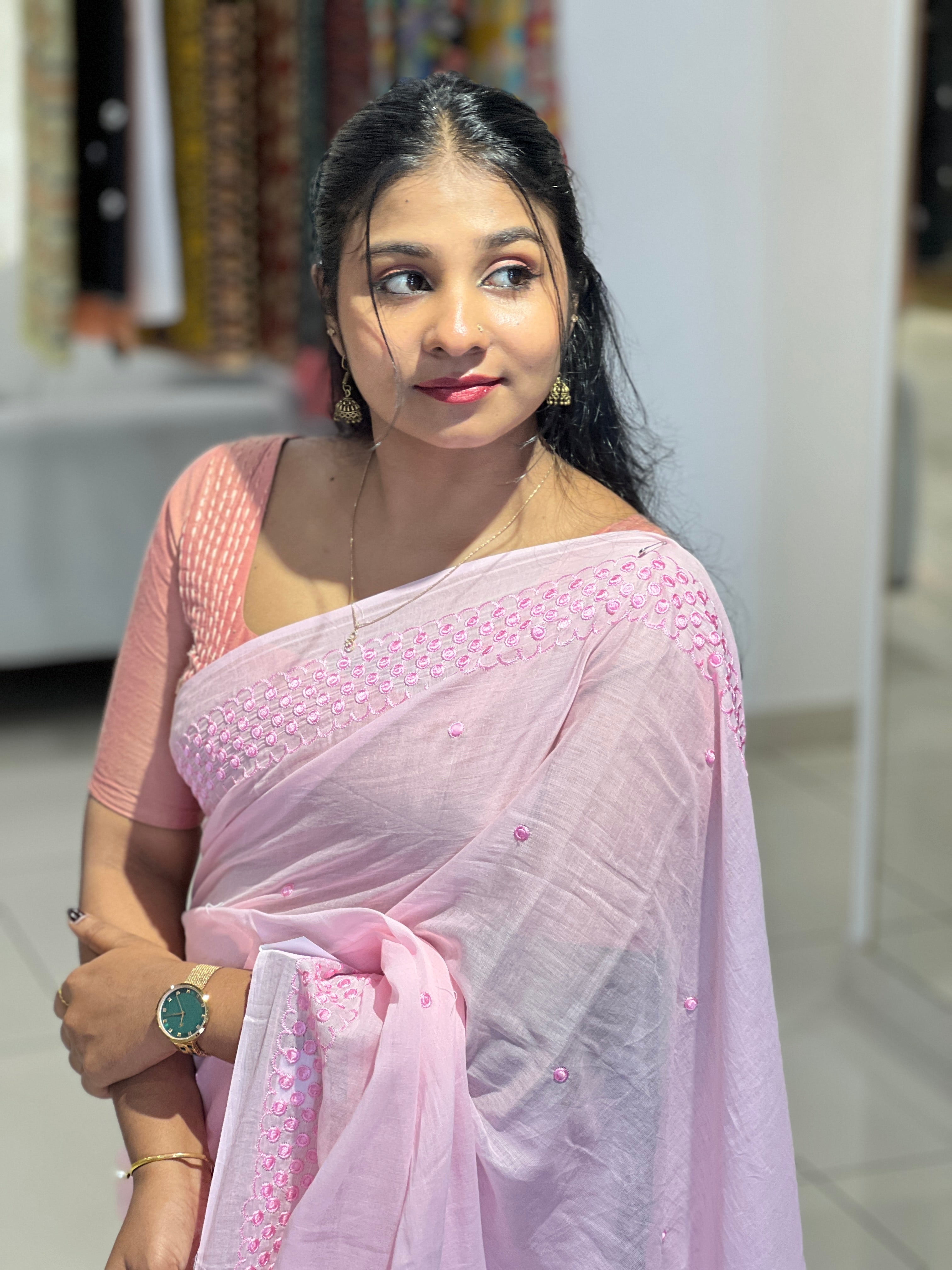 Embroidery Detailed Mulmul Cotton Saree | VDA286