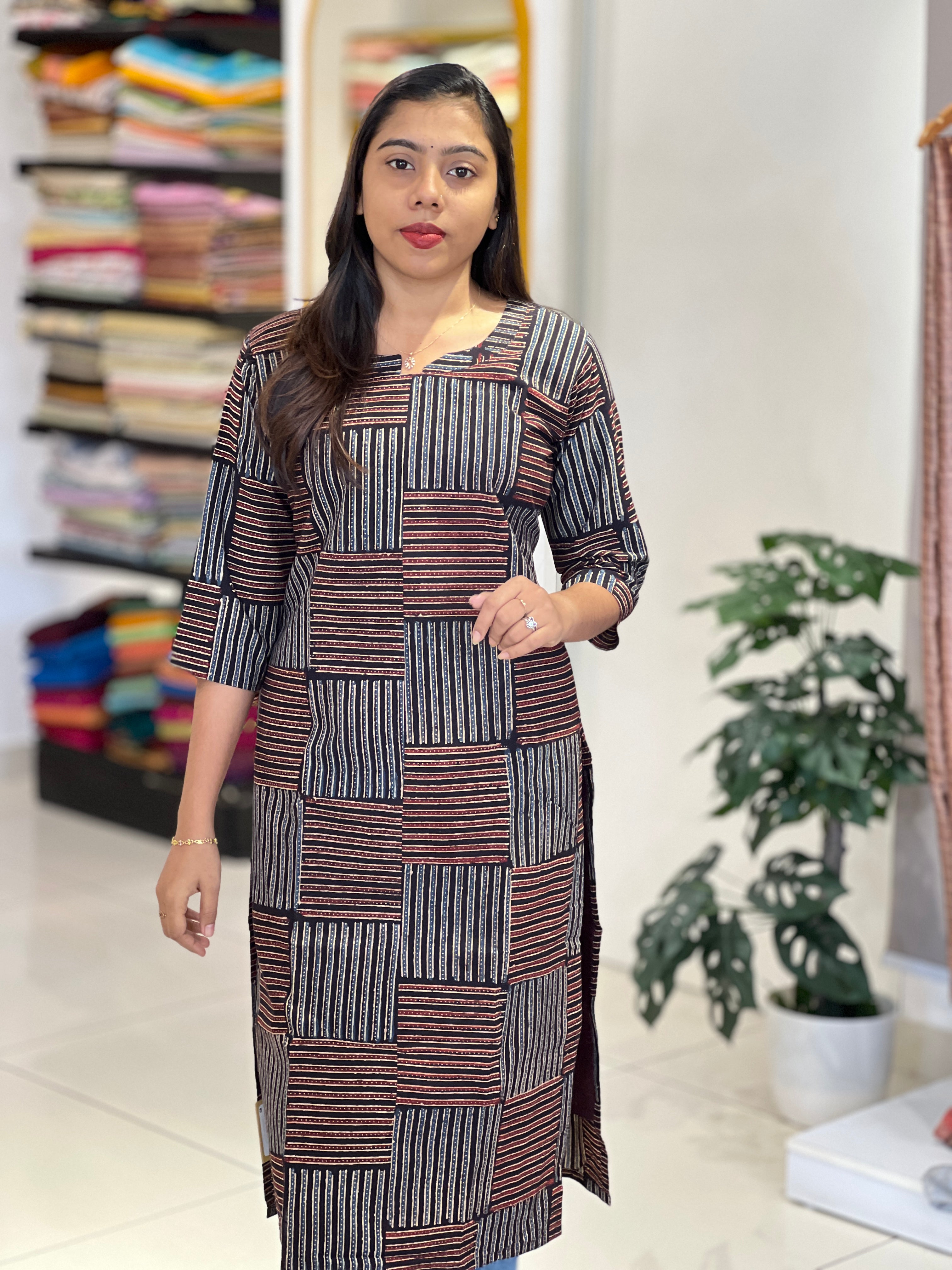 Geometric Printed Cotton Kurta | RMLA153