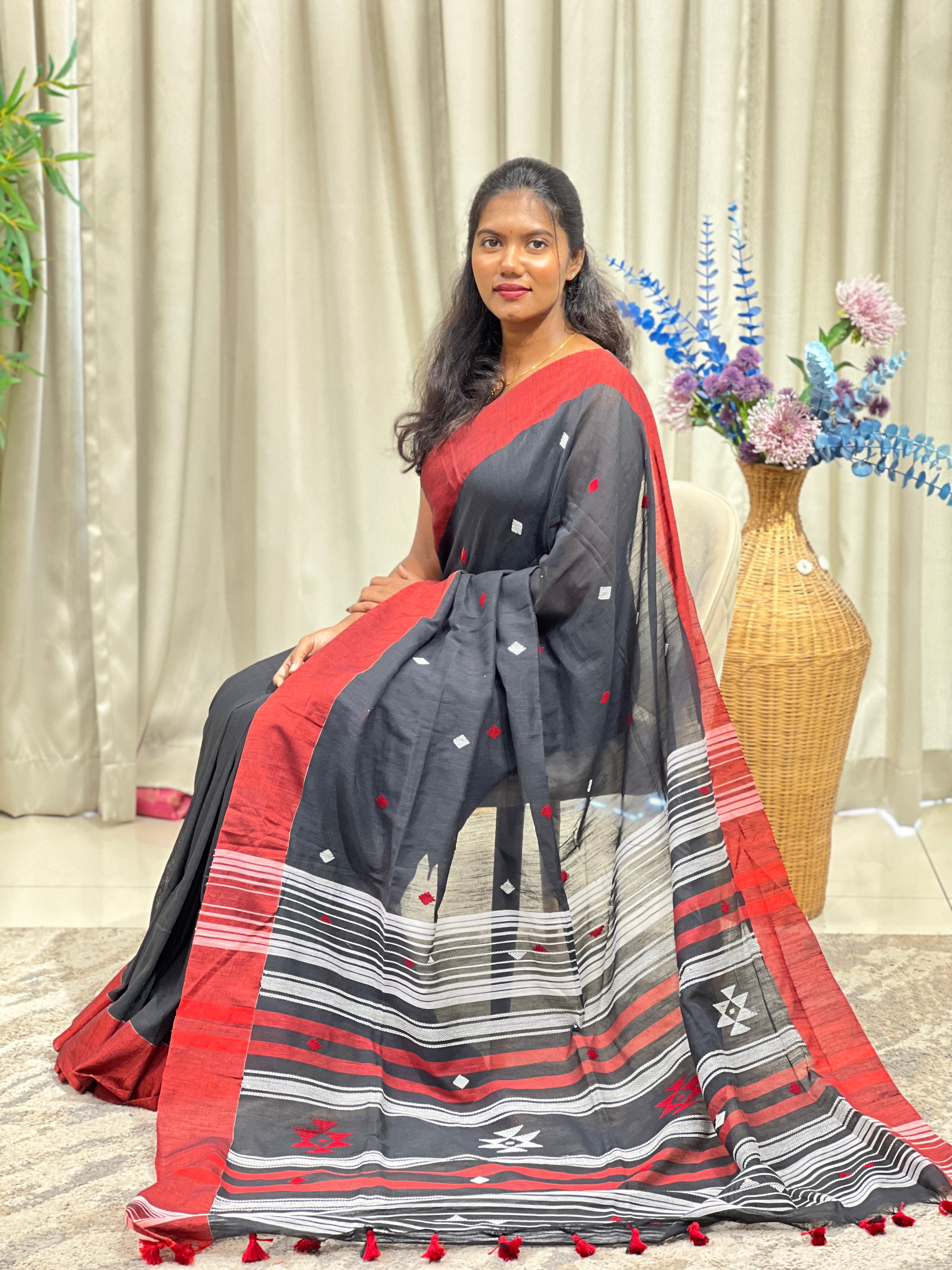 Geometric Pattern Bengal Cotton Saree | SA171