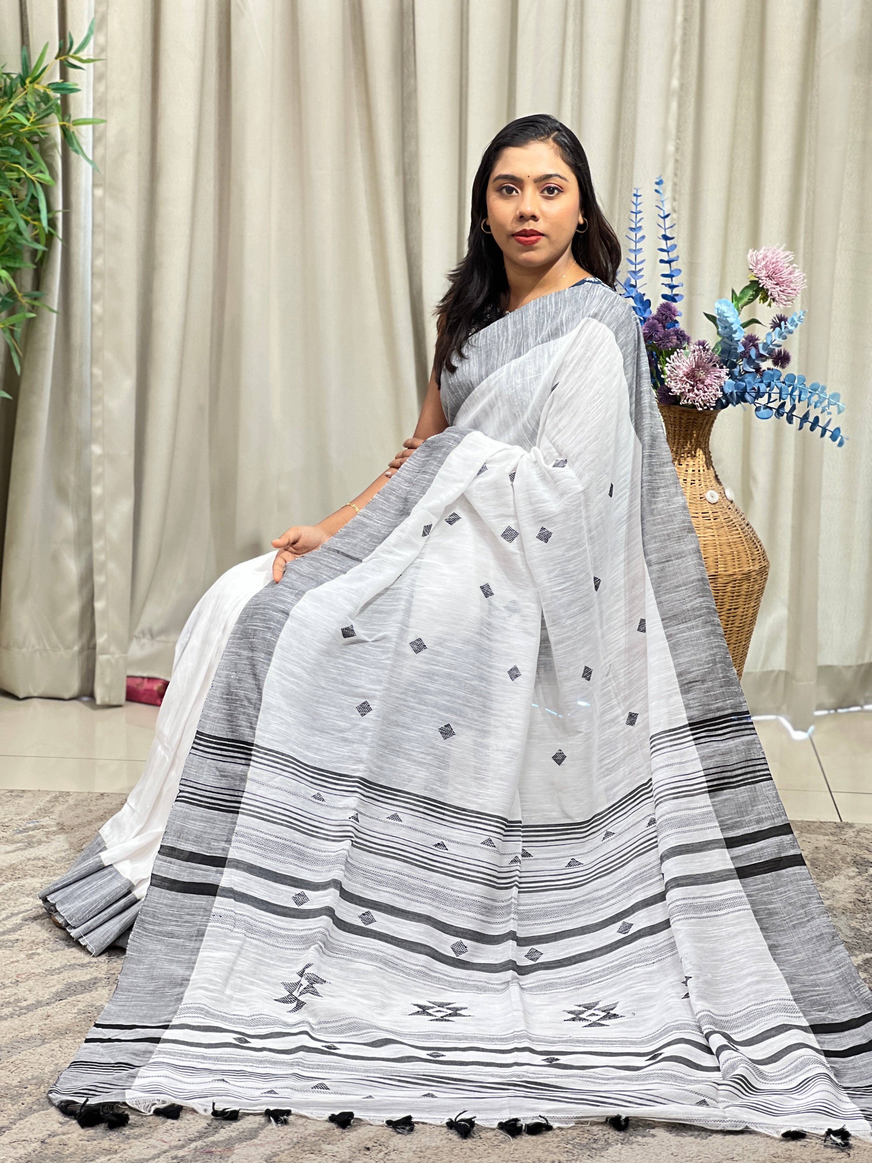 Geometric Pattern Bengal Cotton Saree | SA172