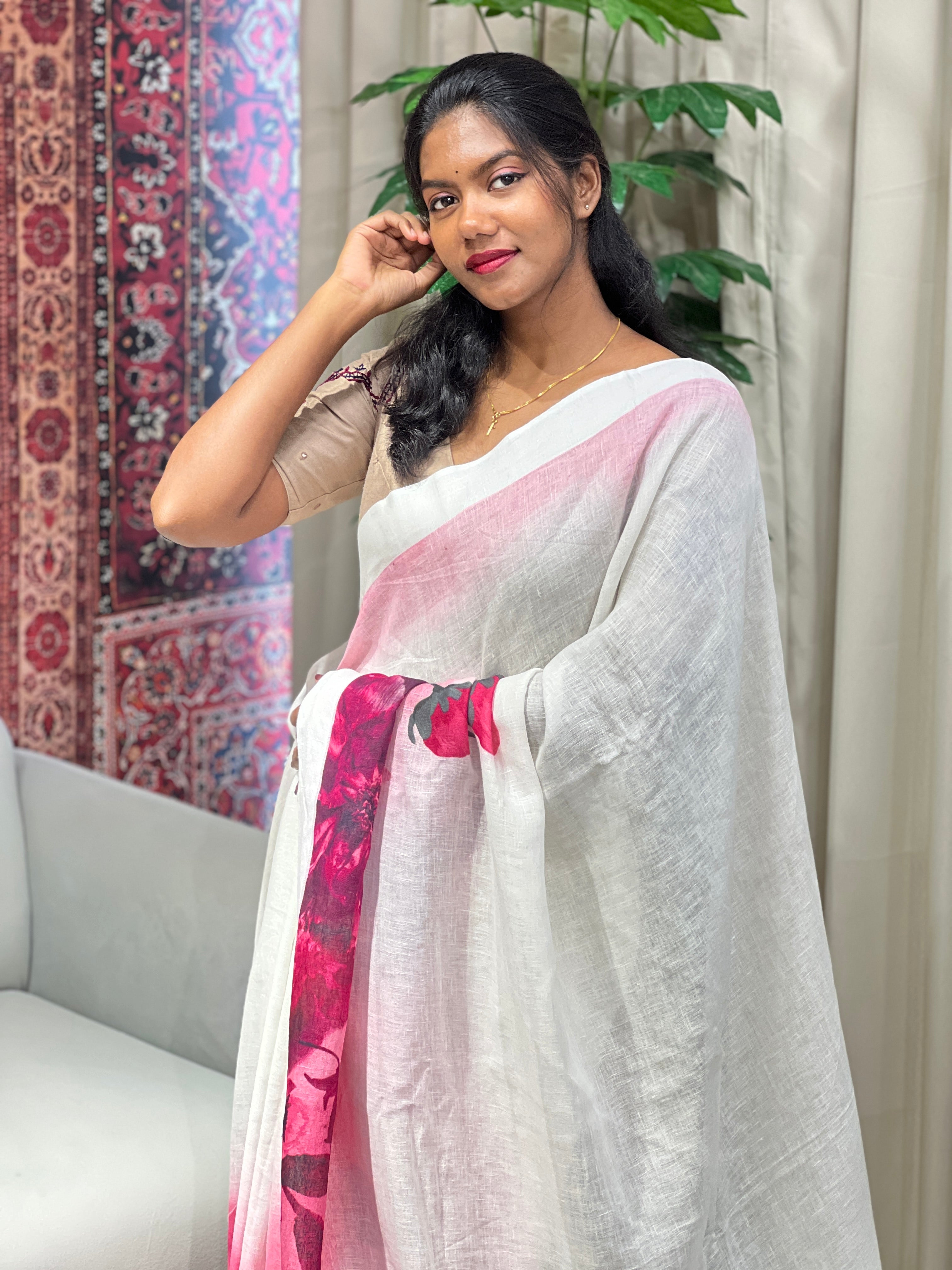 Floral Digital Printed Pure Linen Saree | MR438