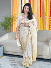 Traditional Zari Weaved Semi Silk Saree | HT194