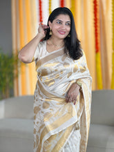 Traditional Zari Weaved Semi Silk Saree | HT194
