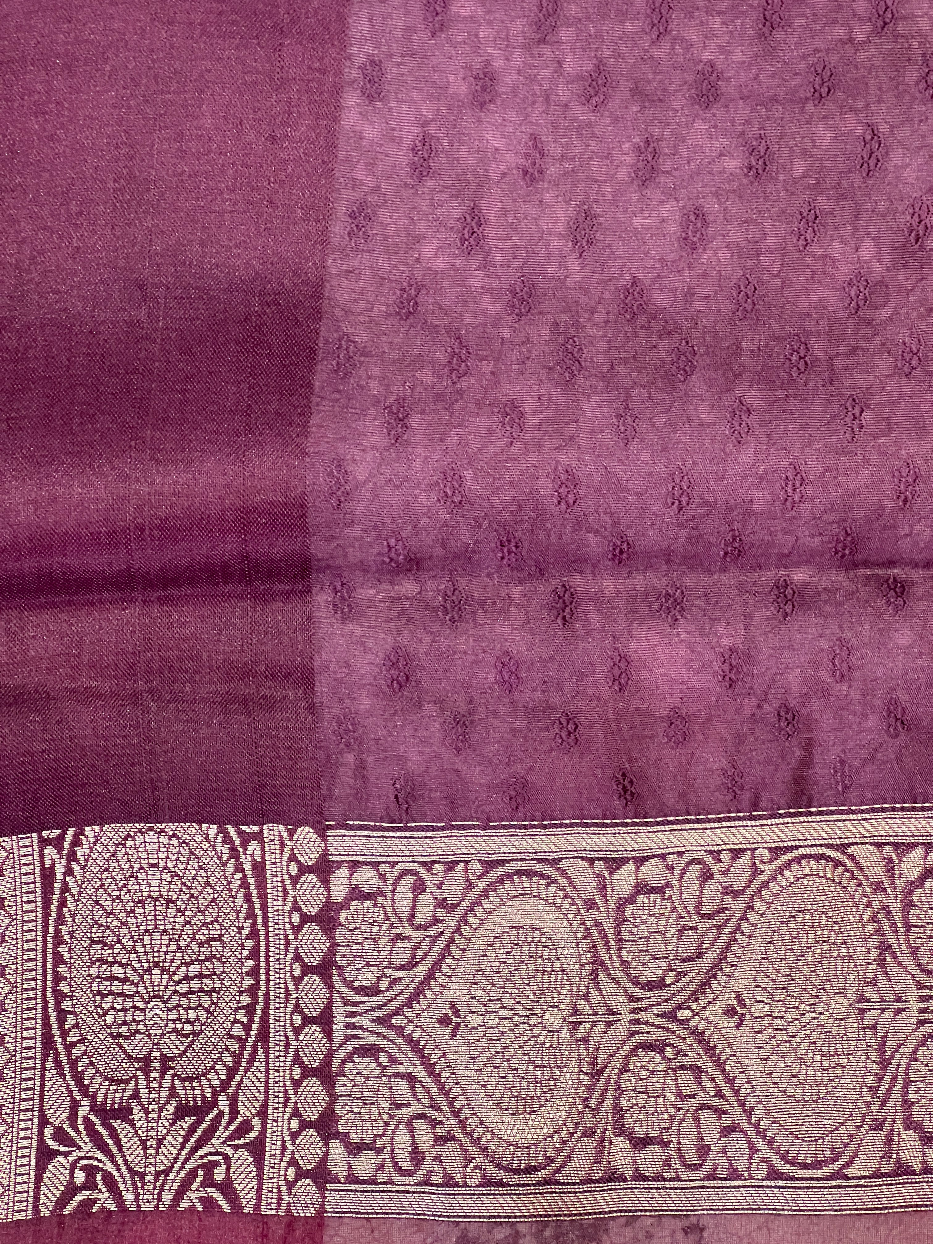 Zari And Thread Woven Banarasi Silk Saree | NN442