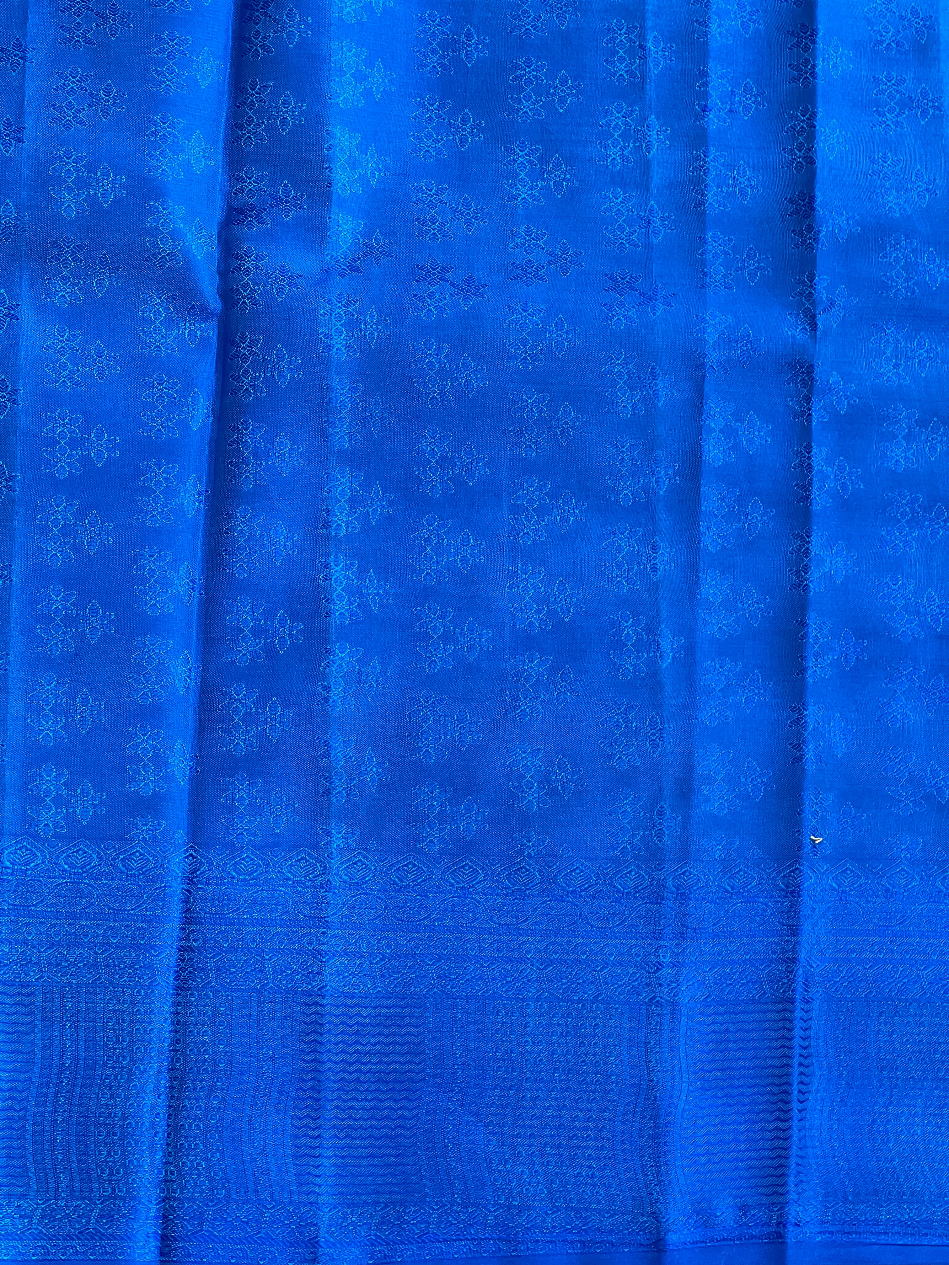 Floral Buta Woven Soft Silk Saree | RMR125