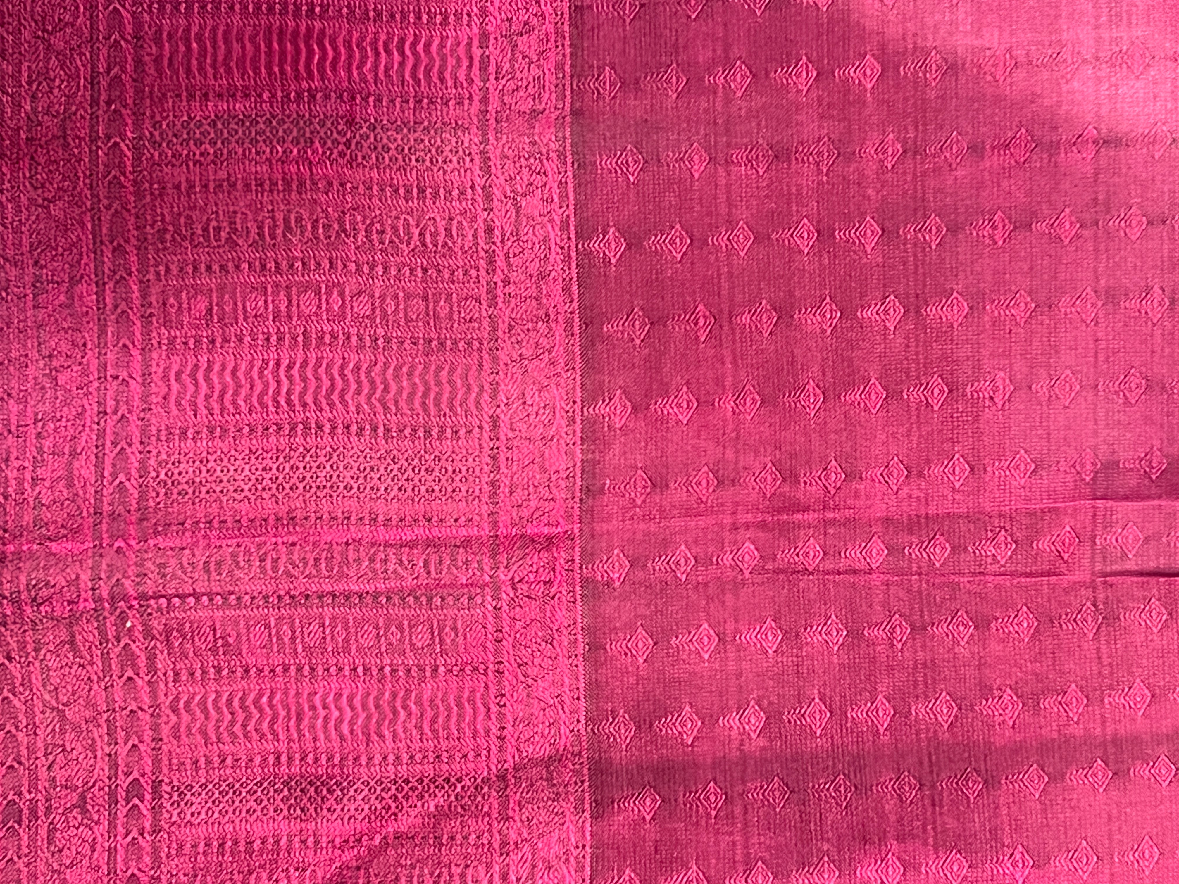 Geometrical Buta Woven Soft Silk Saree | RMR124