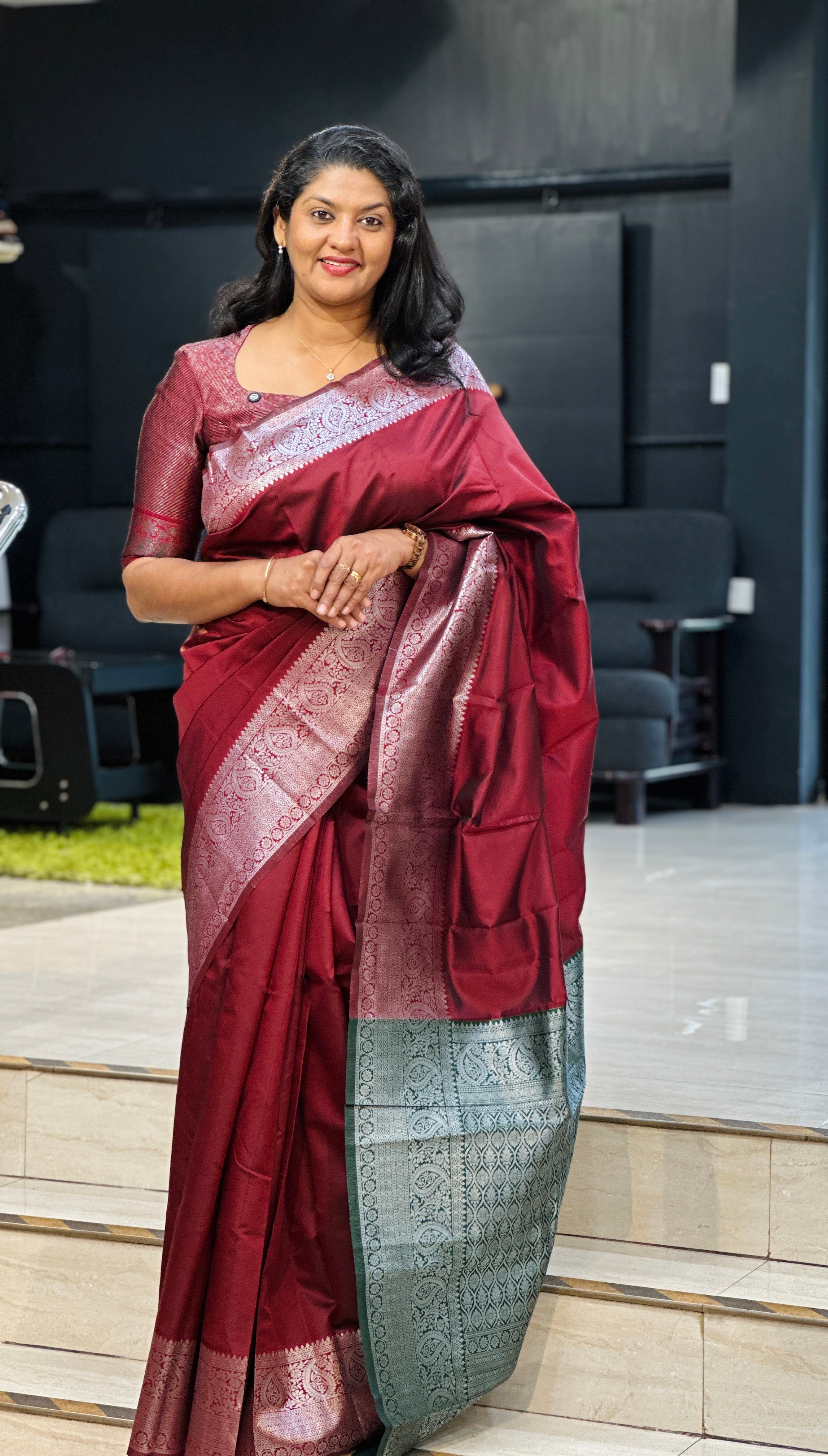 Traditional Paisley Border Pattern Semi Silk Saree | GP117