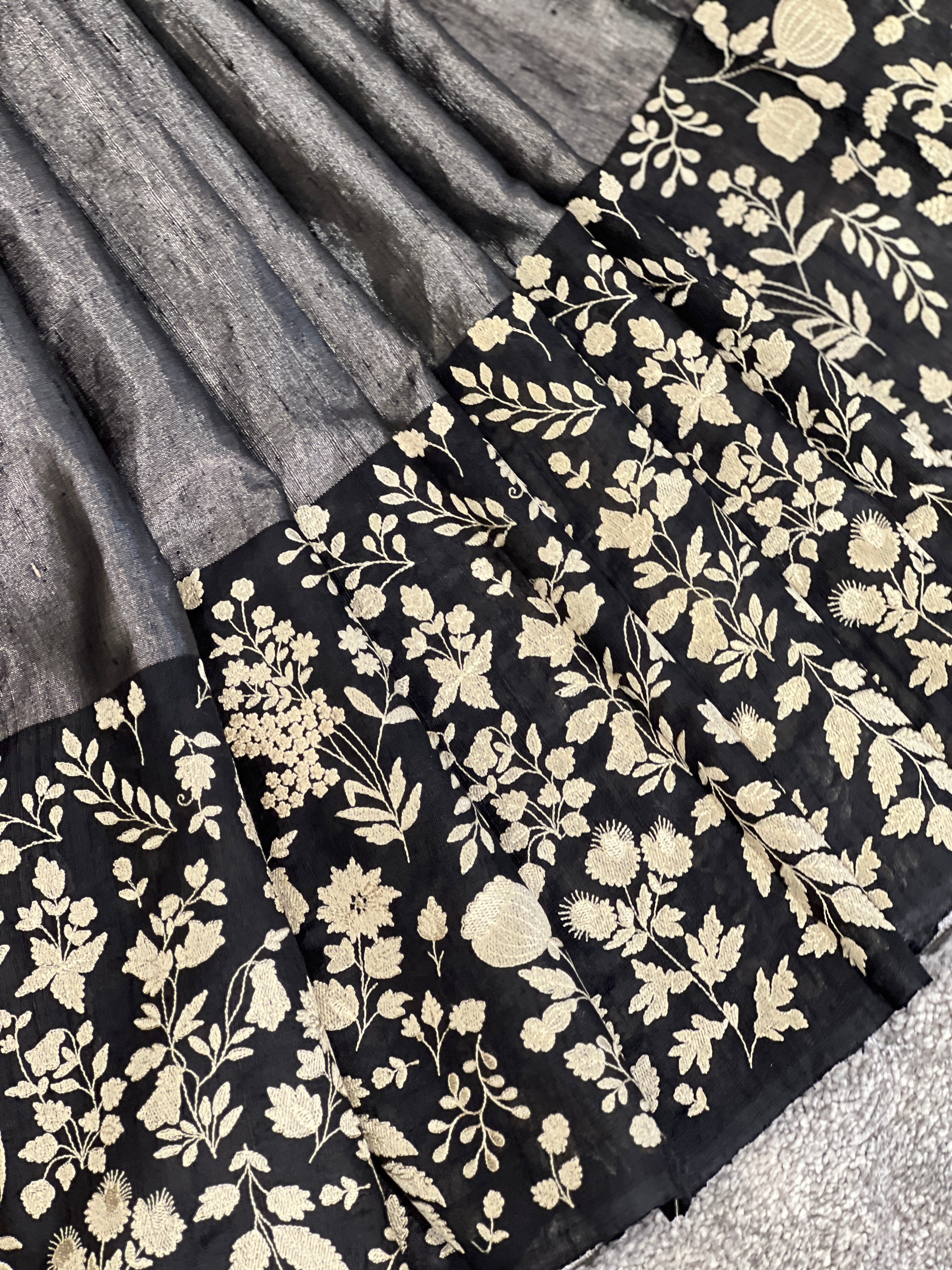 Floral Embroidery Bordered Raw Silk Saree | RGD304