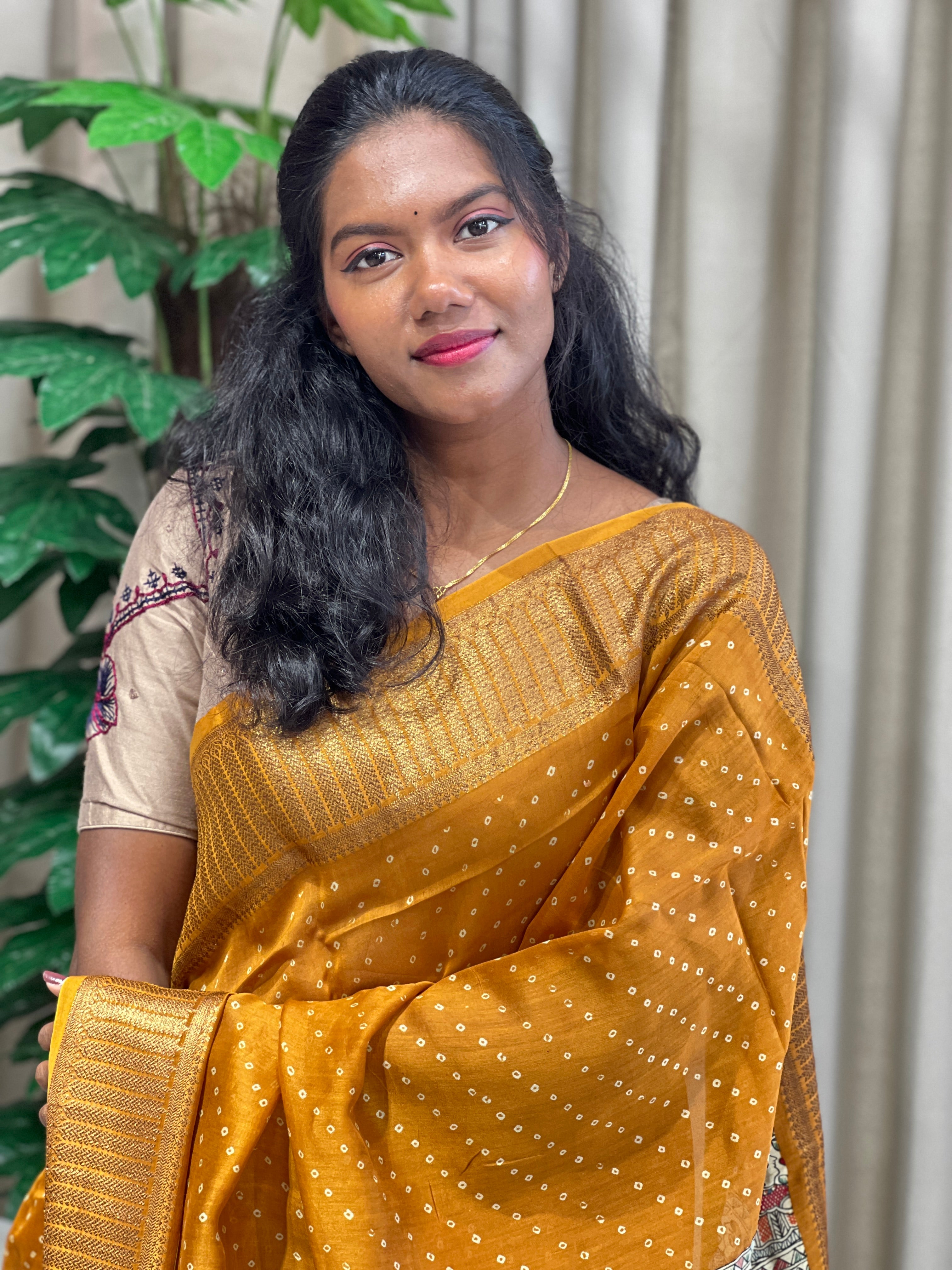 Bandhani Tie And Dye Patterned Chanderi Saree | RGD933R