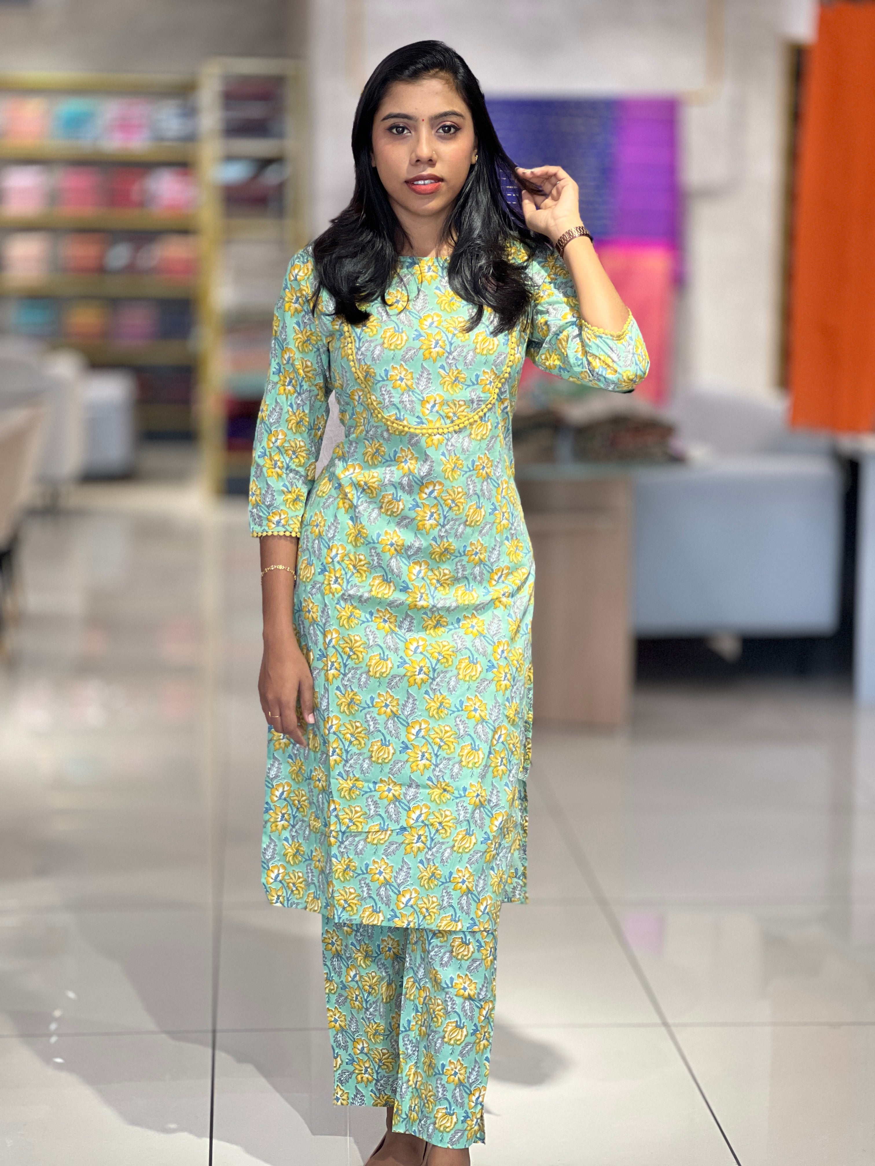 Floral Printed Pattern Cotton Kurta Set | TBS125