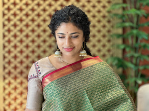 Golden Zari Woven Handloom Kanchipuram Saree | OM214