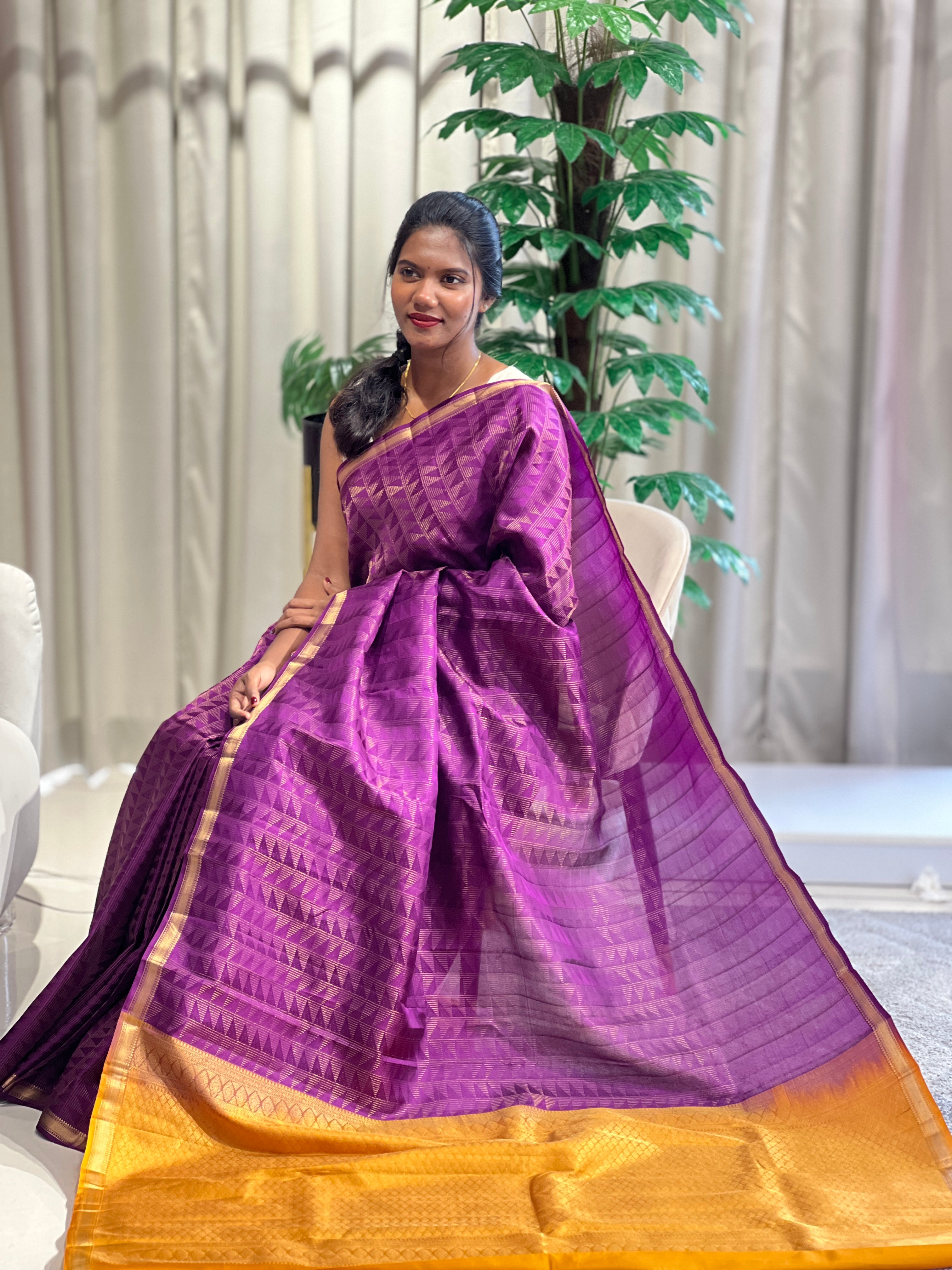 Geometrical Pattern Soft Silk Saree | KSO121