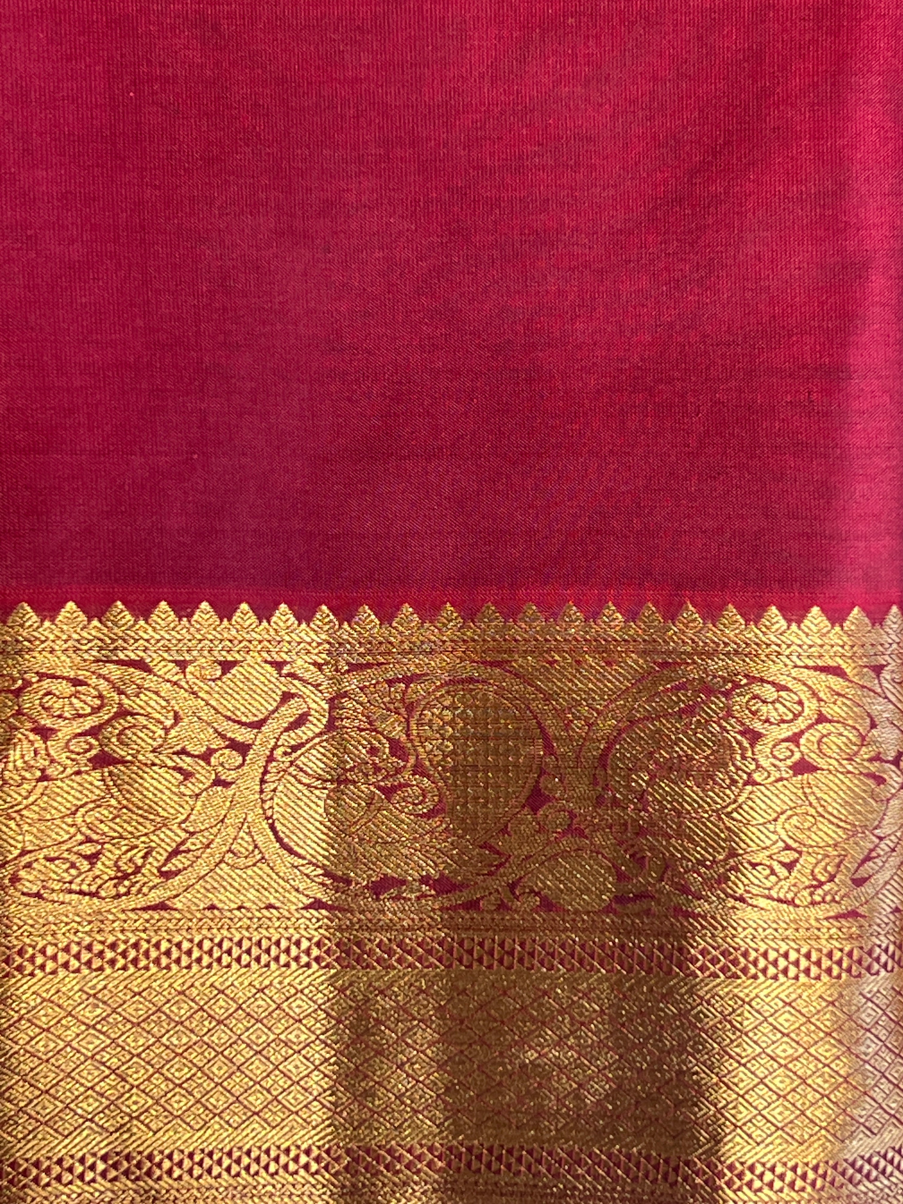 Stripe Woven Traditional Border Pattern Soft Silk Saree | KSO105
